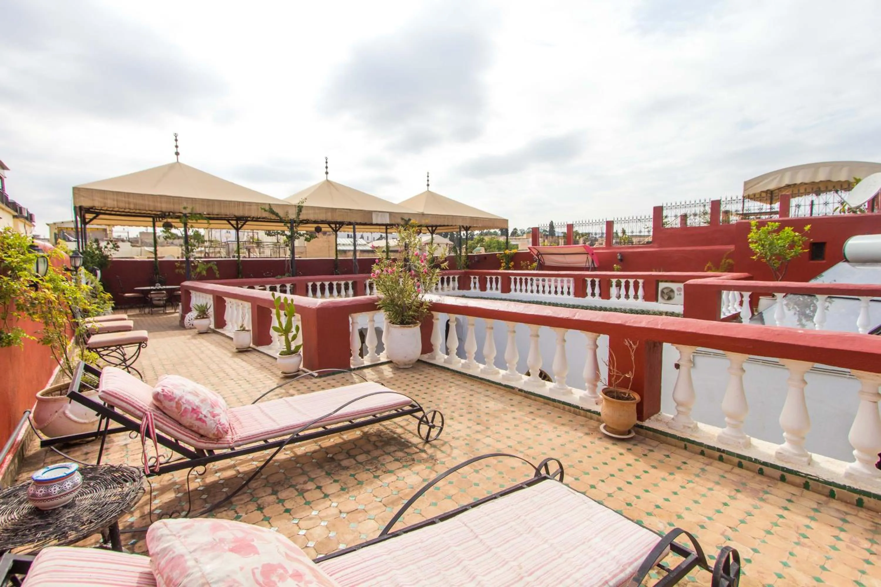 Riad Dar Skalli & SPA