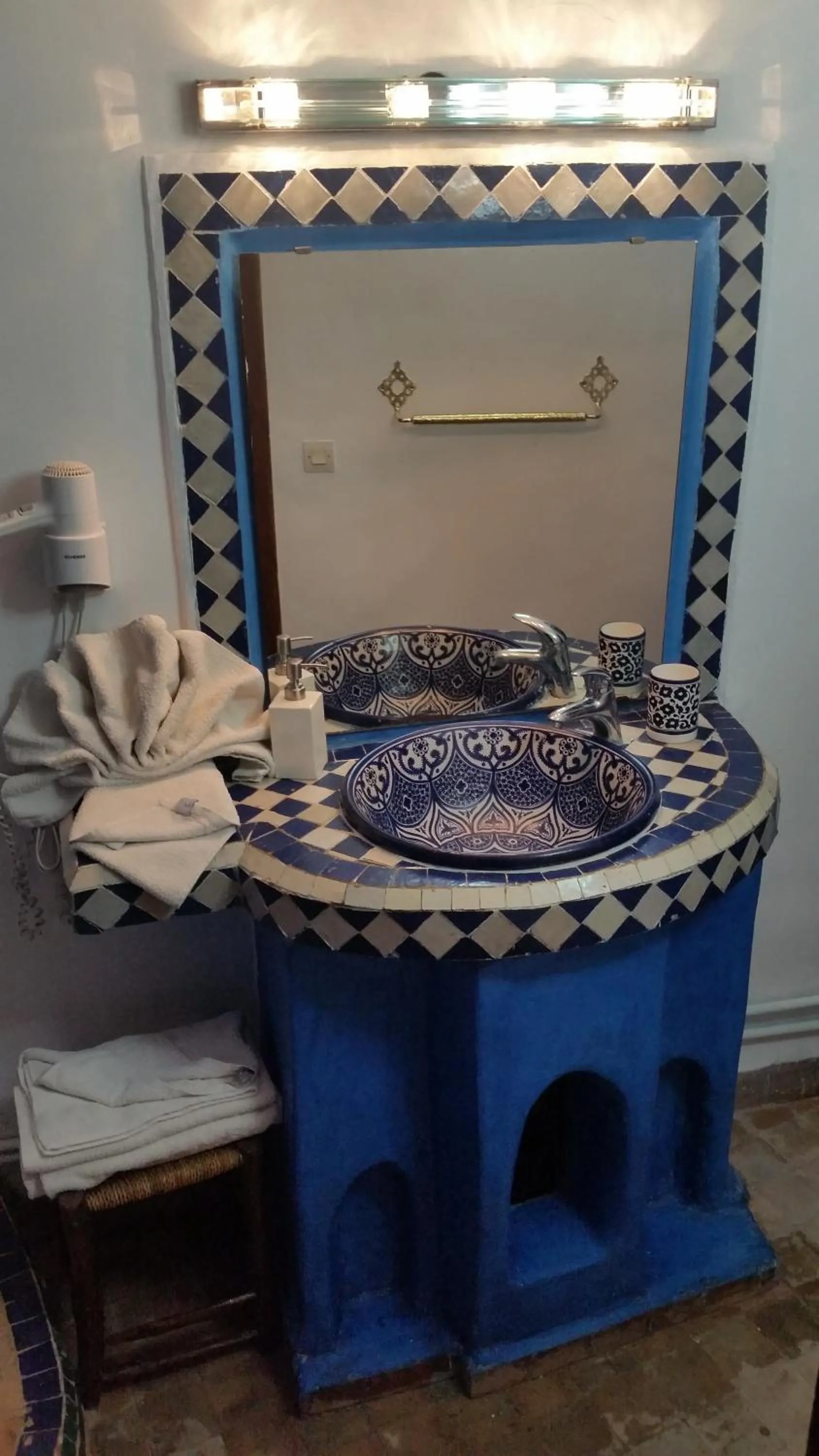 Bathroom in Riad Dar Skalli & SPA