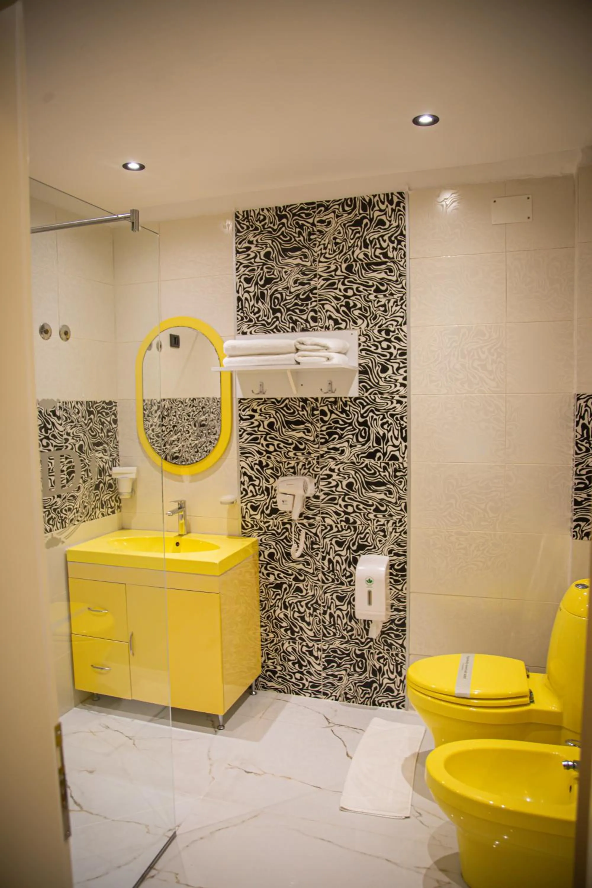 Toilet in Hotel Deluxe