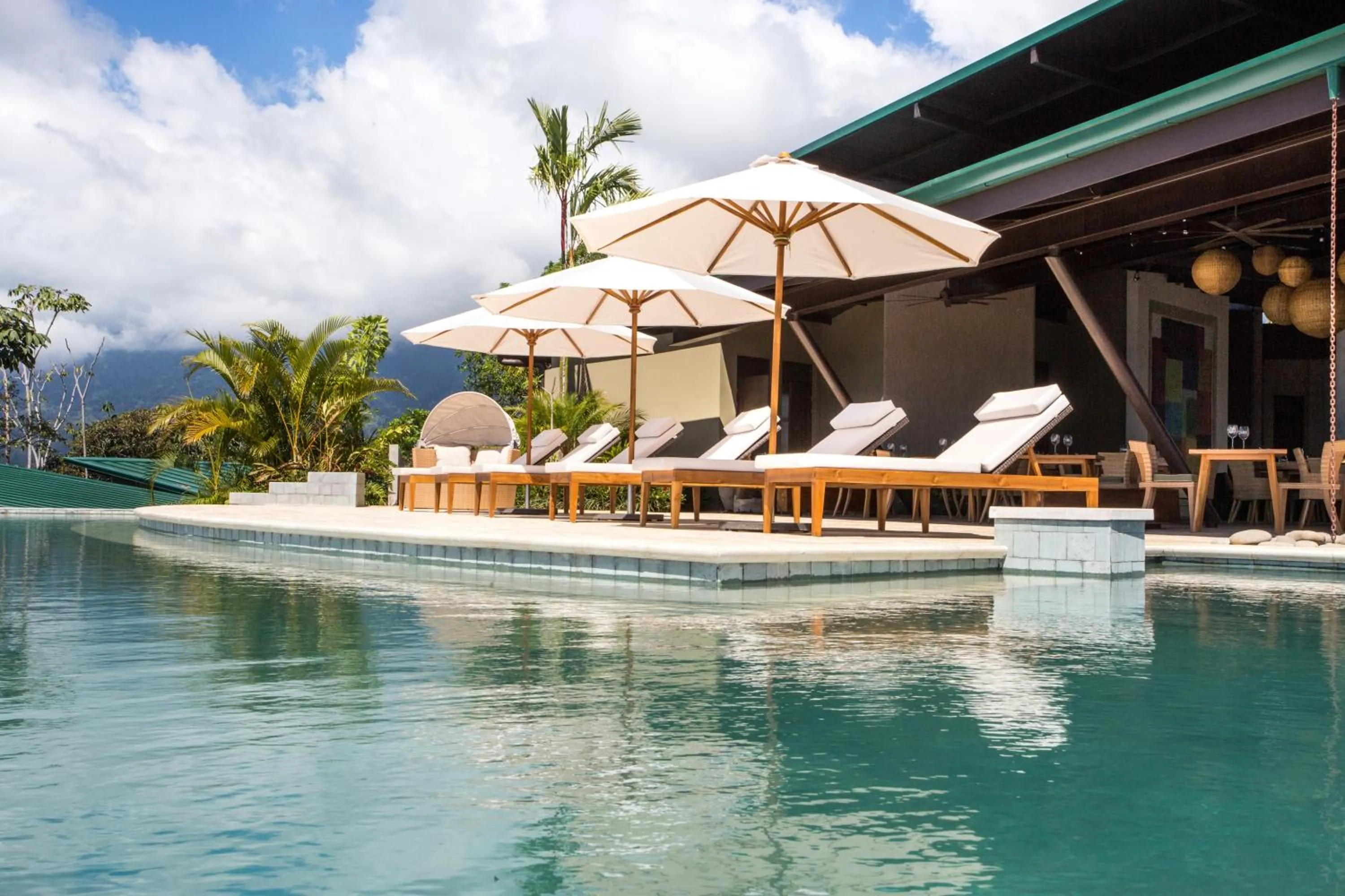 Patio in Hotel Three Sixty - Adults Only