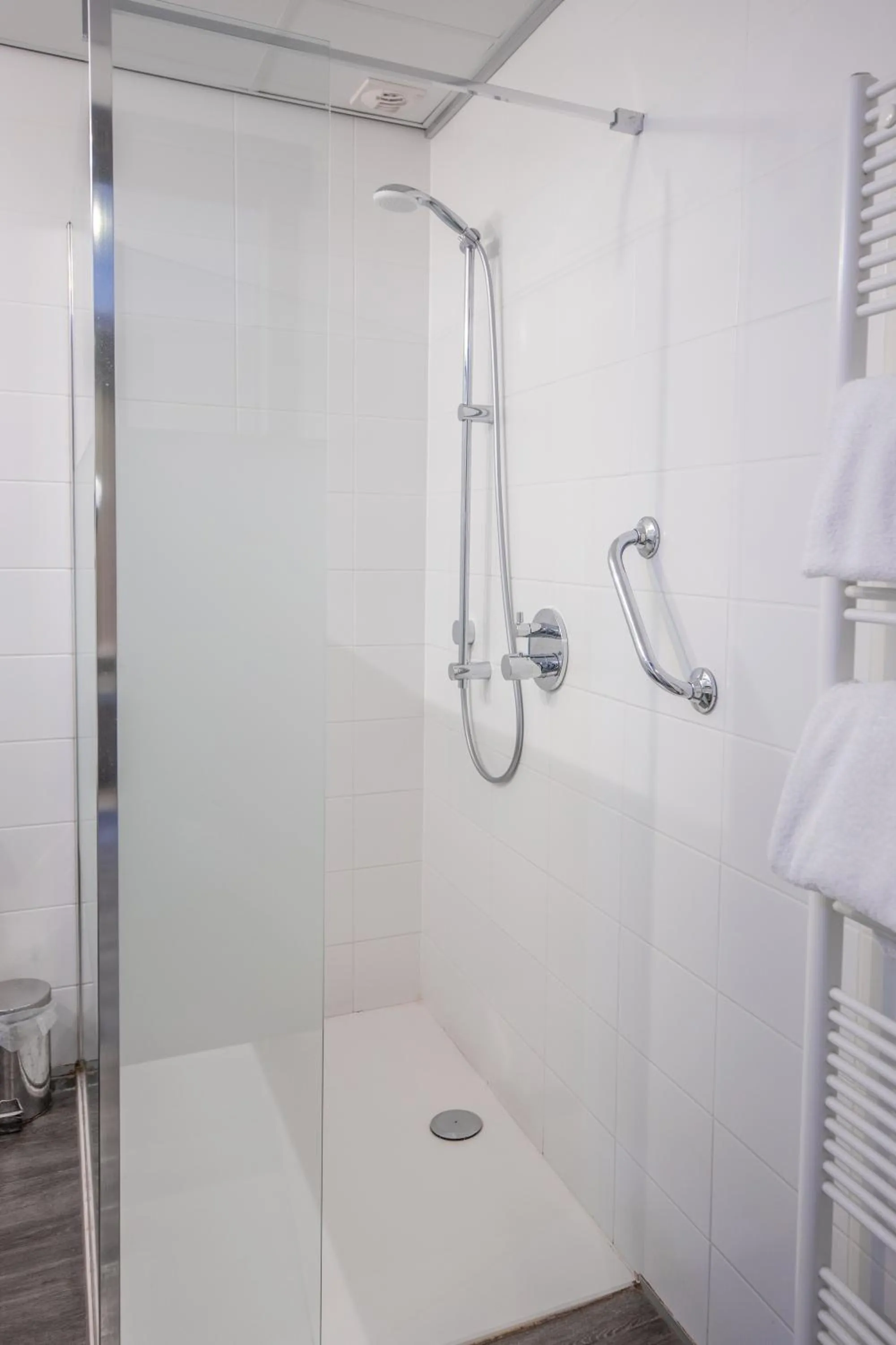 Shower in Blanckthys Hotel Voeren