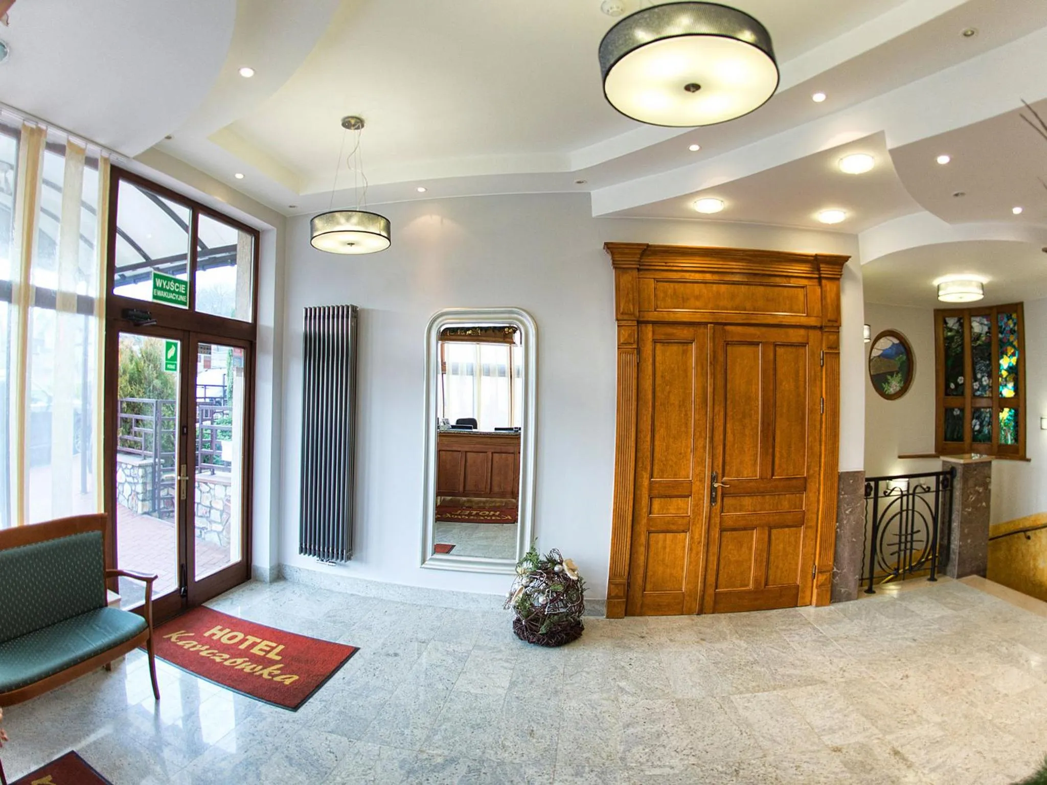 Lobby or reception in Hotel Karczówka