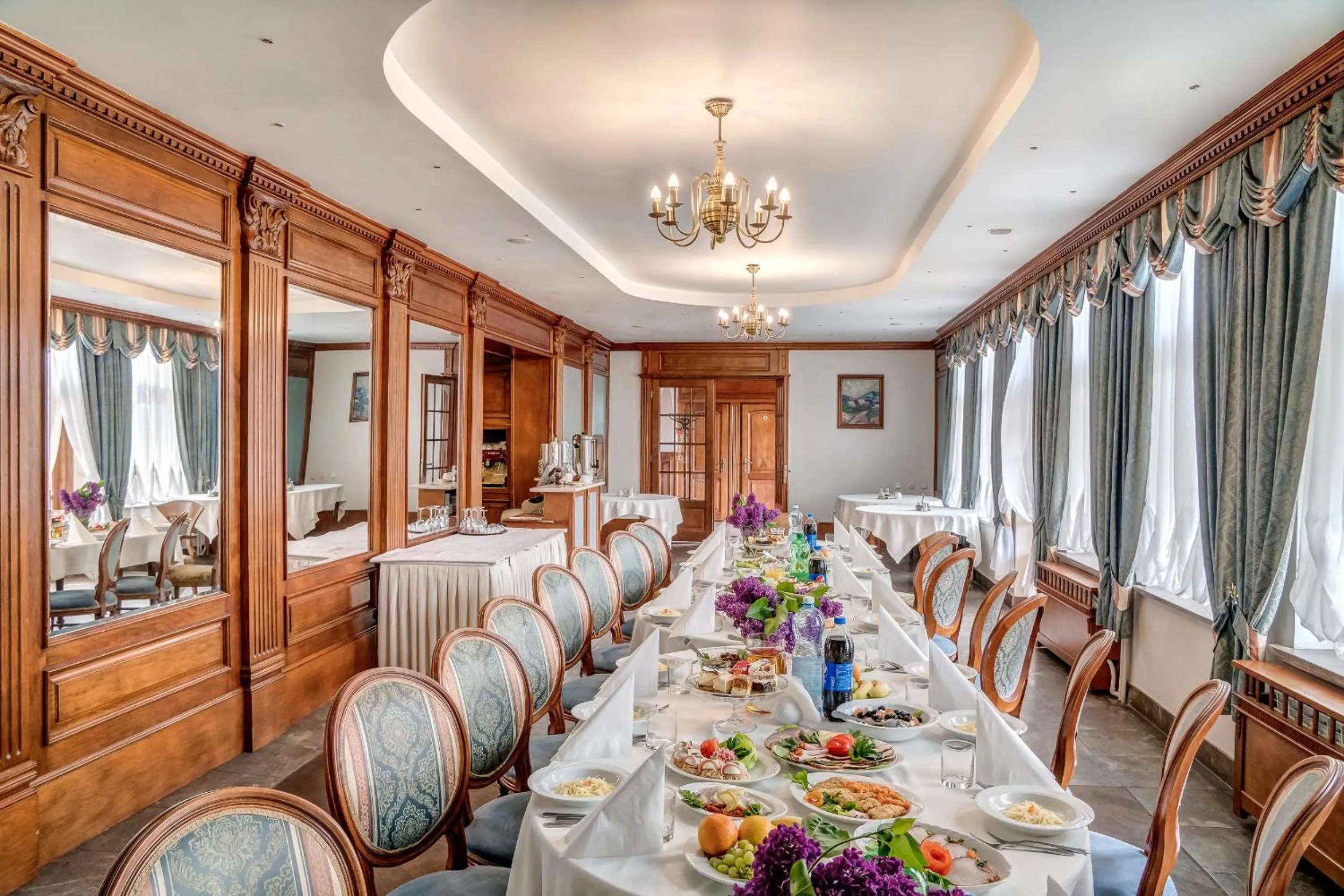 Restaurant/places to eat in Hotel Karczówka