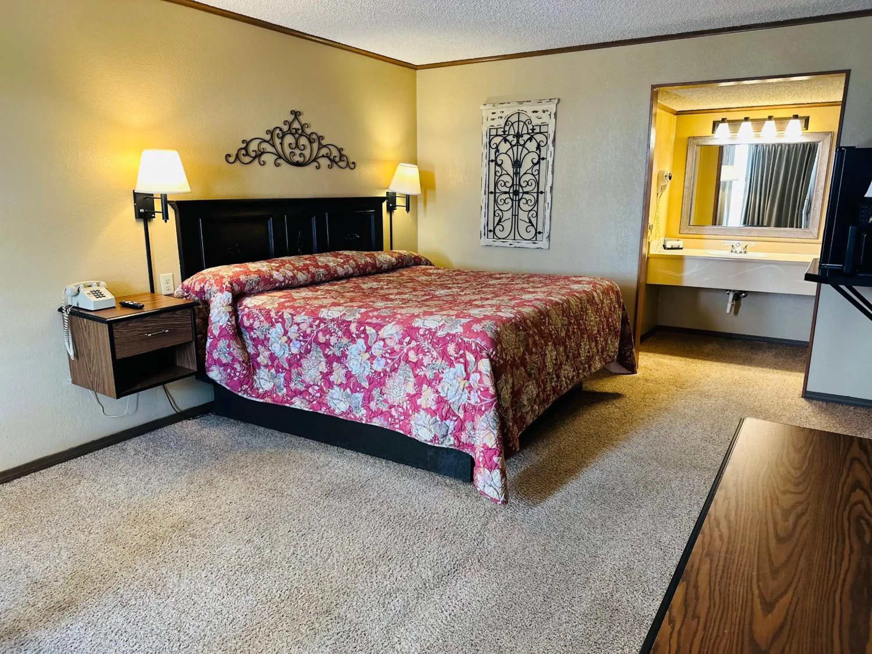 King Room in Interstate Inn King Room in Interstate Inn