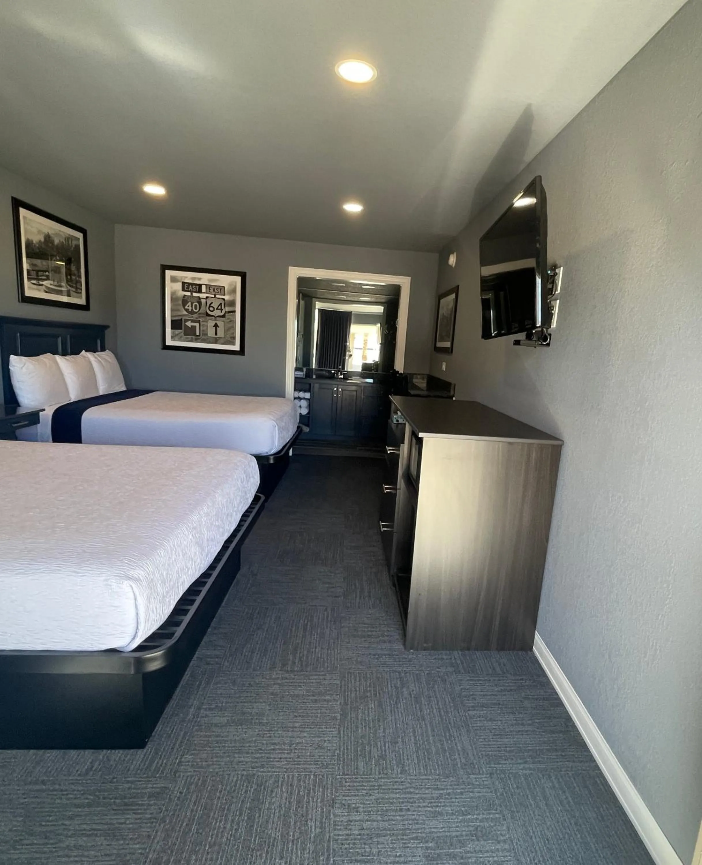 Bed in Interstate Inn