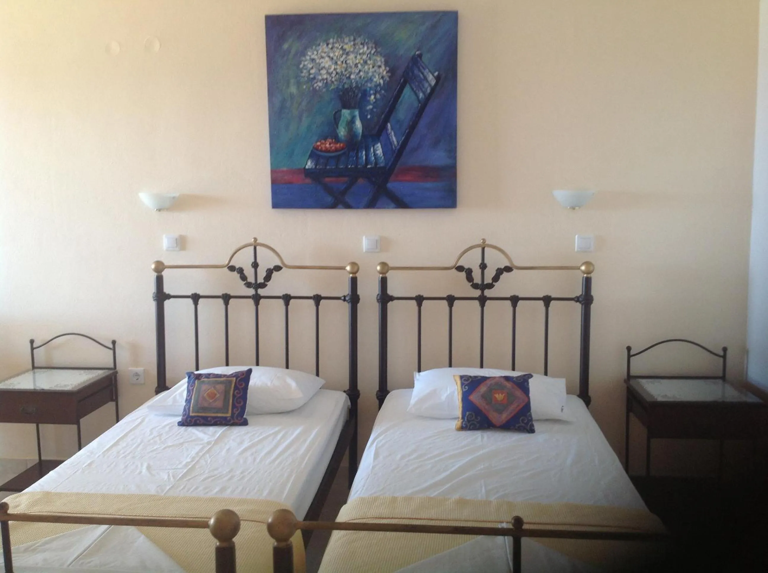 Photo of the whole room, Bed in Archipelagos Apartments