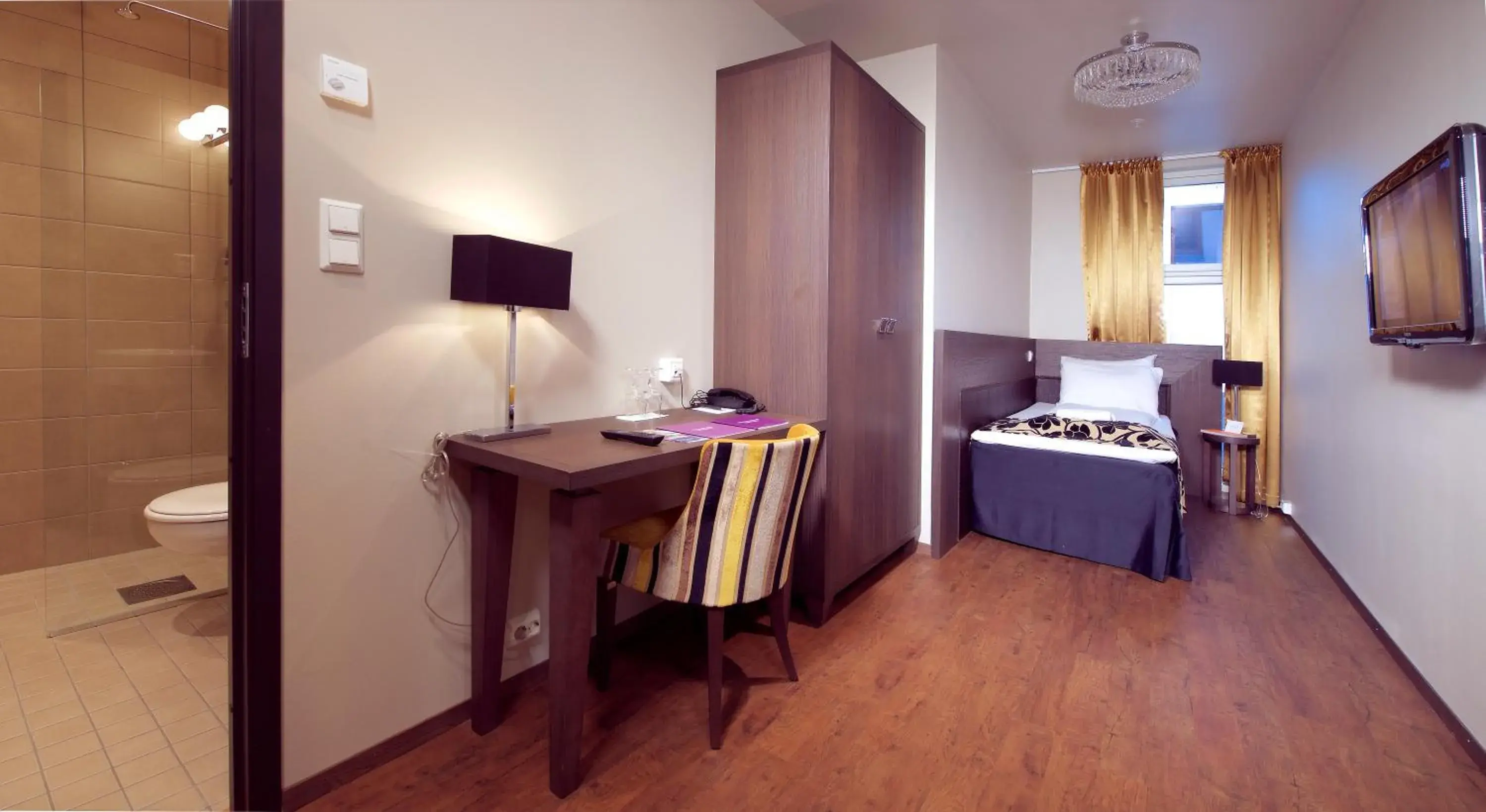 Standard Single Room in Banken Hotel Standard Single Room in Banken Hotel