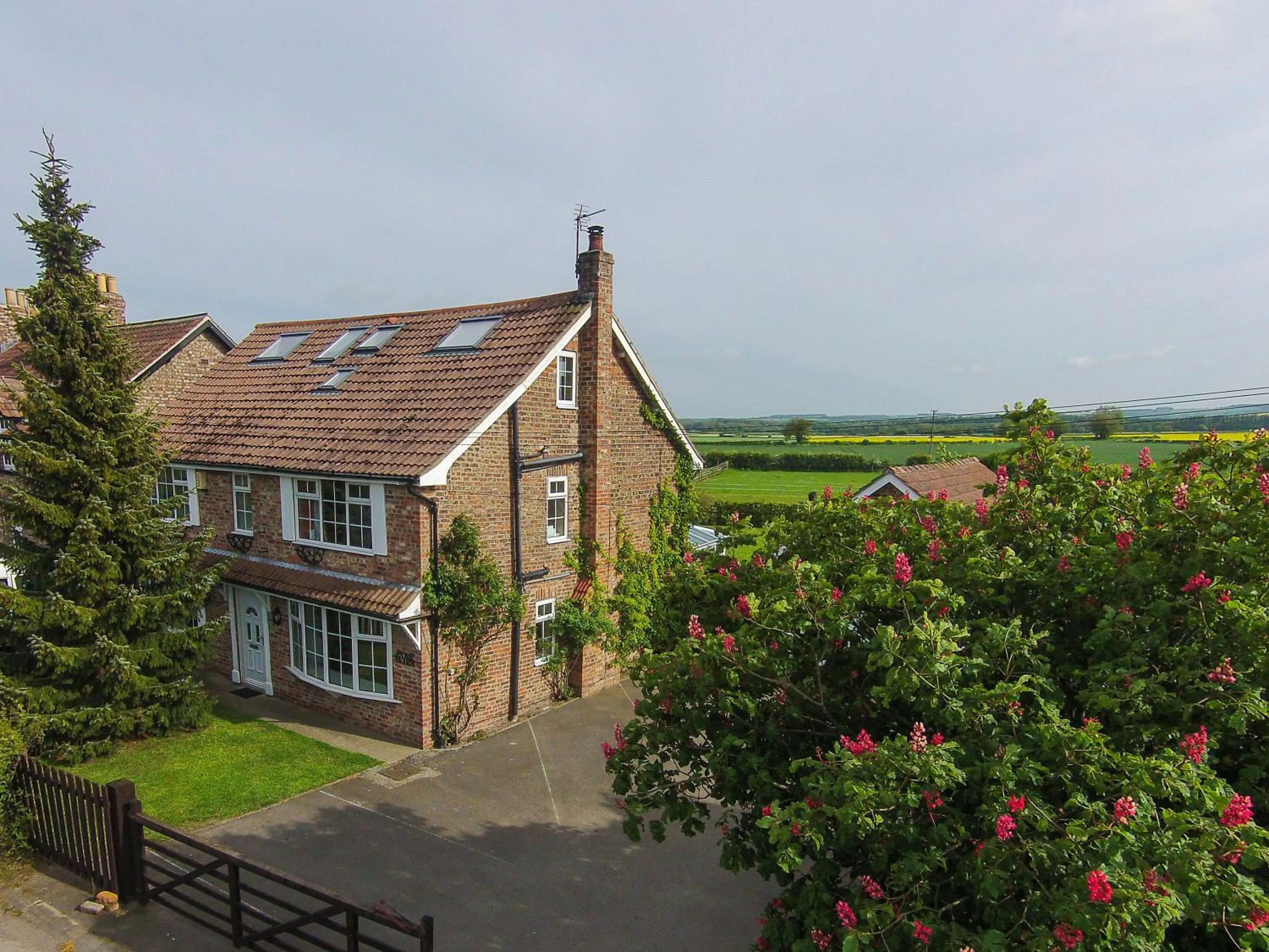 Property building in Brambling Fields B&B and Cottages