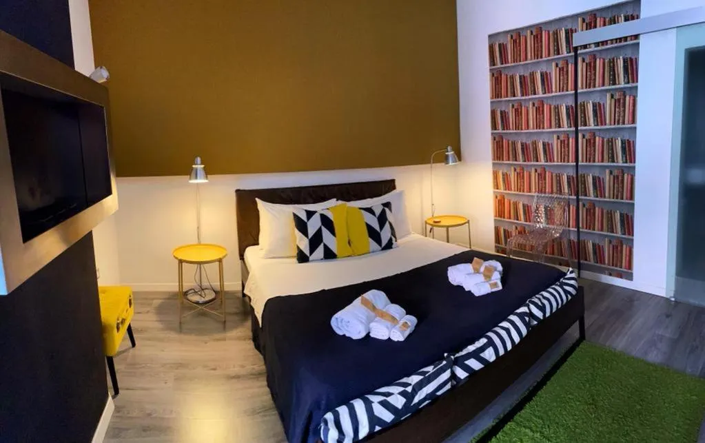 Bed in Minihomecatania