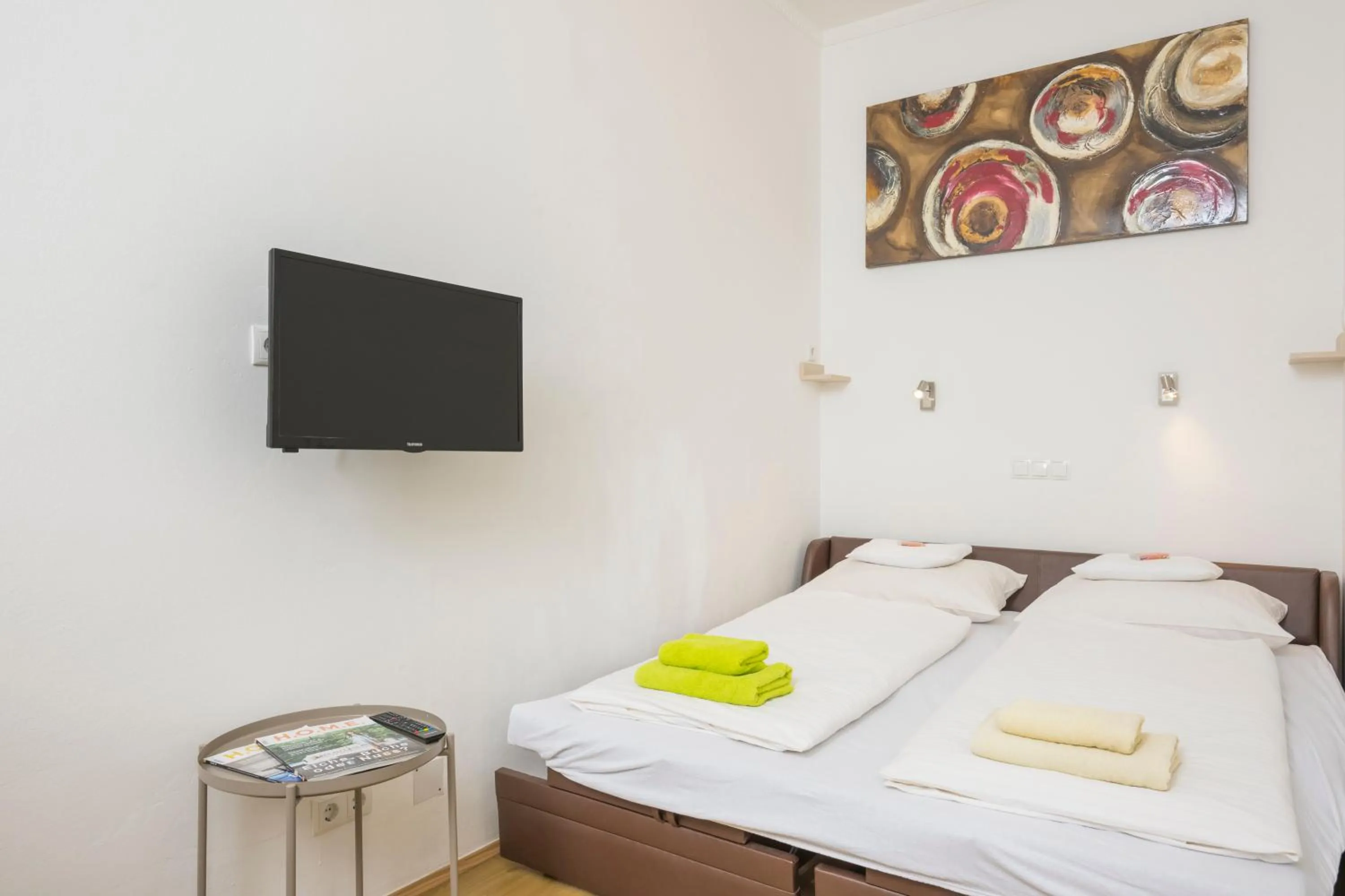 Photo of the whole room, Bed in Appartements Ferchergasse