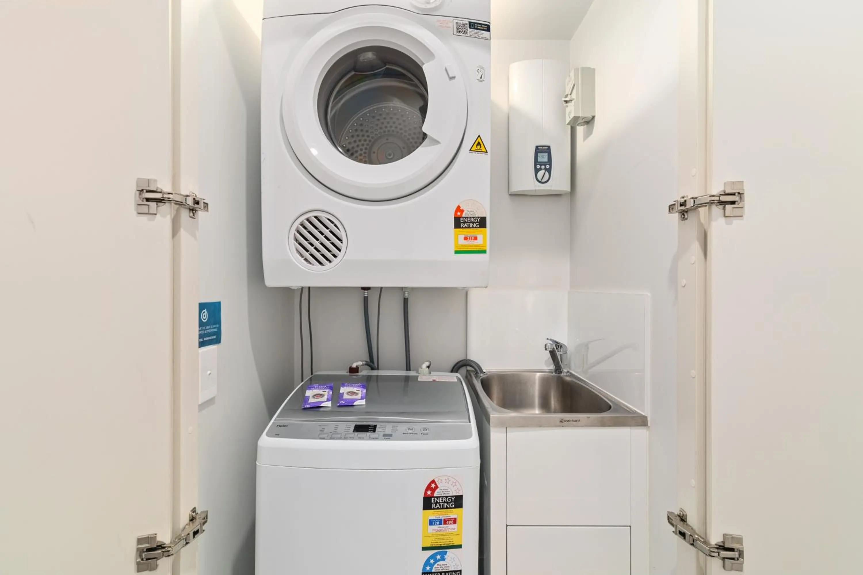 washing machine in Direct Collective - Sea Breeze Mooloolaba
