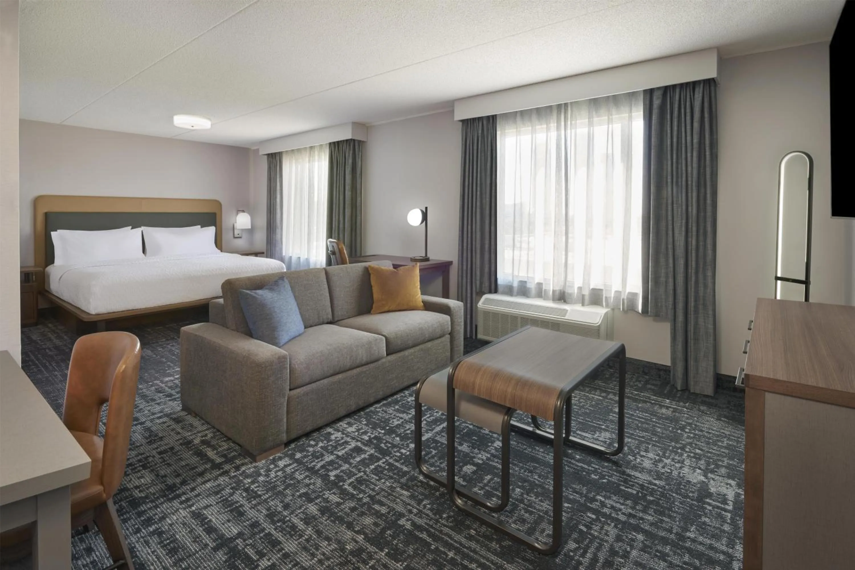 Living room, Bed in Homewood Suites by Hilton Toronto Vaughan