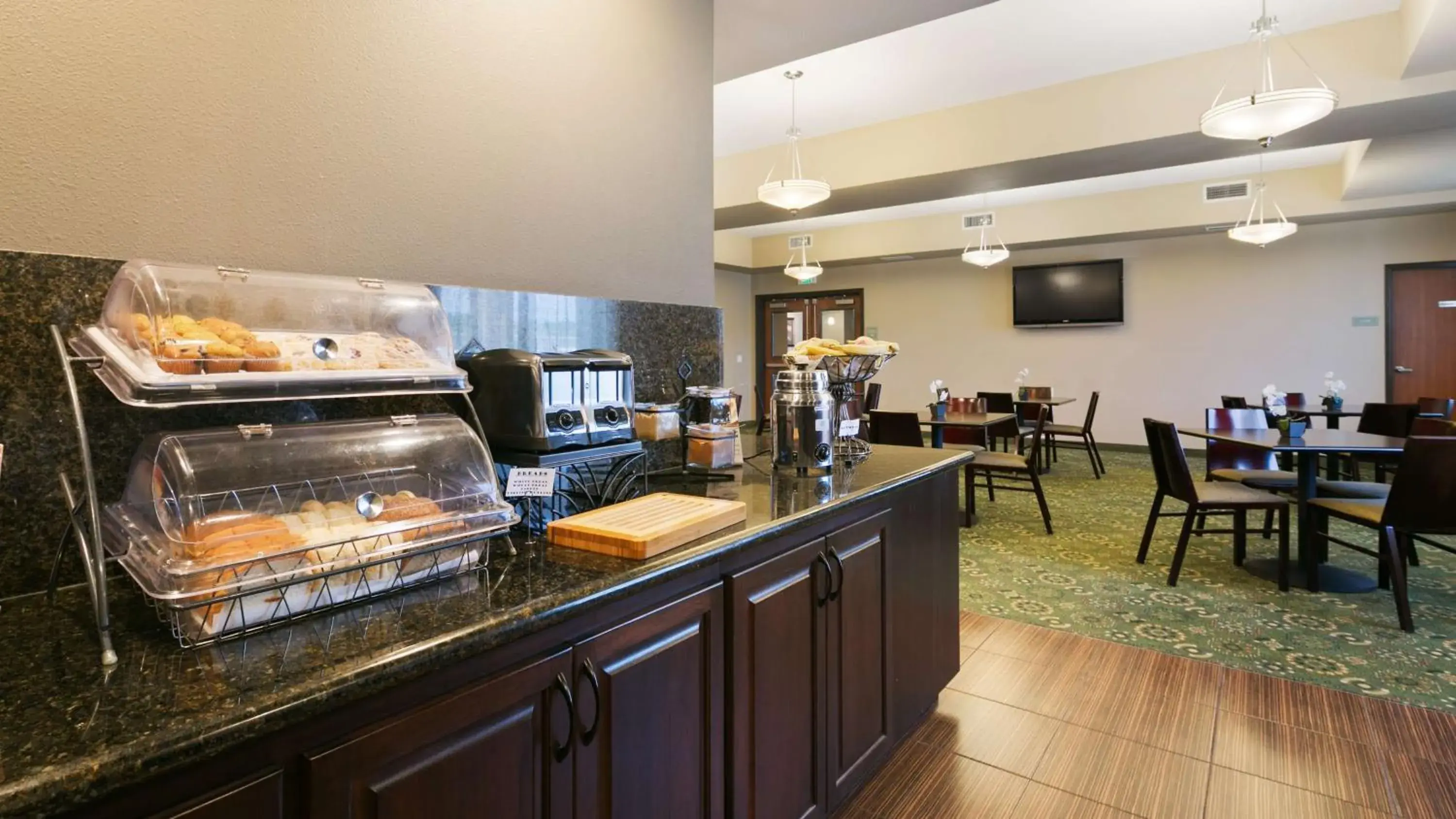 Restaurant/places to eat in Best Western Plus Port of Camas-Washougal Convention Center Restaurant/places to eat in Best Western Plus Port of Camas-Washougal Convention Center