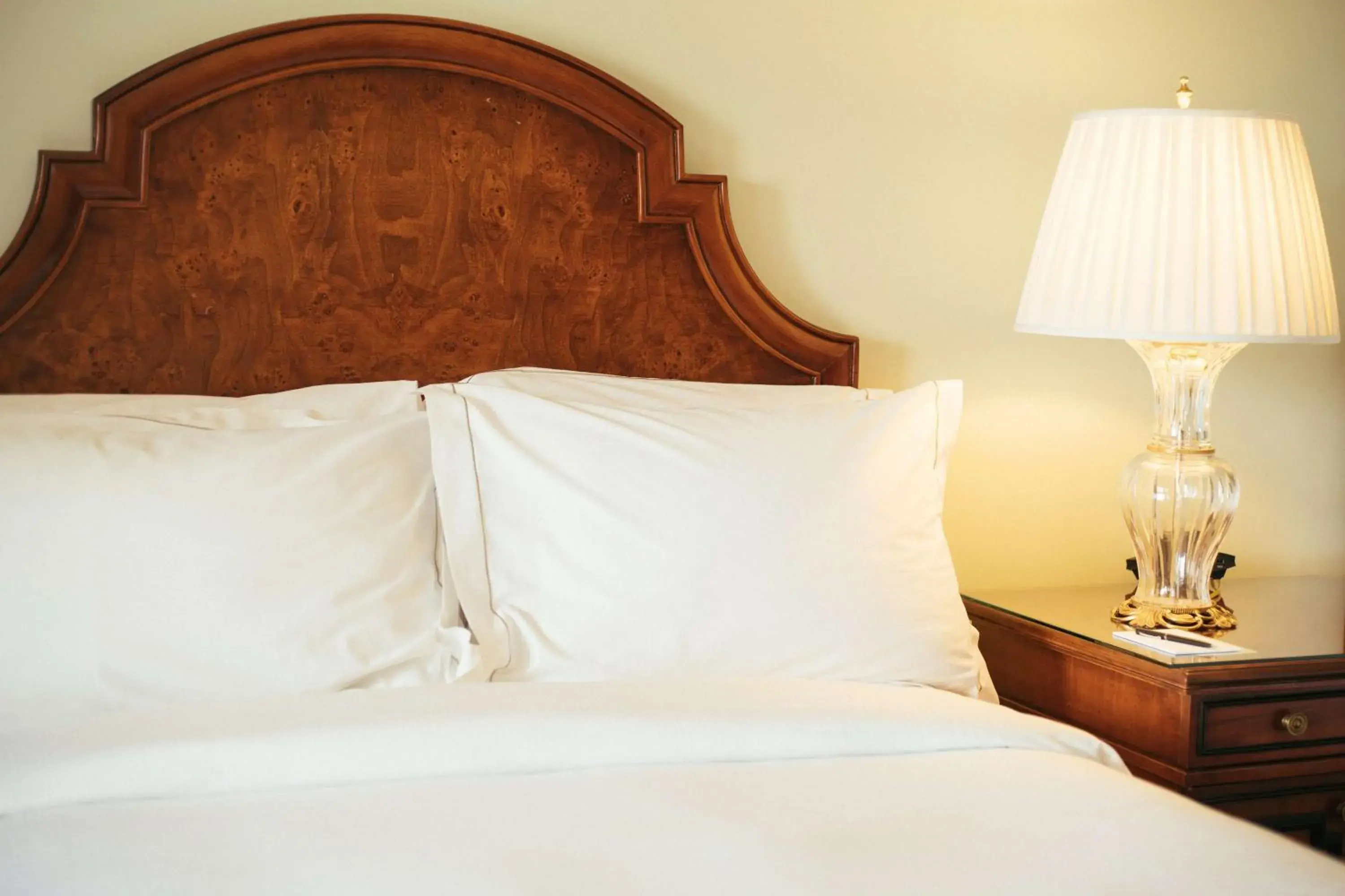 Bed in Hilton Lake Las Vegas Resort & Spa Bed in Hilton Lake Las Vegas Resort & Spa