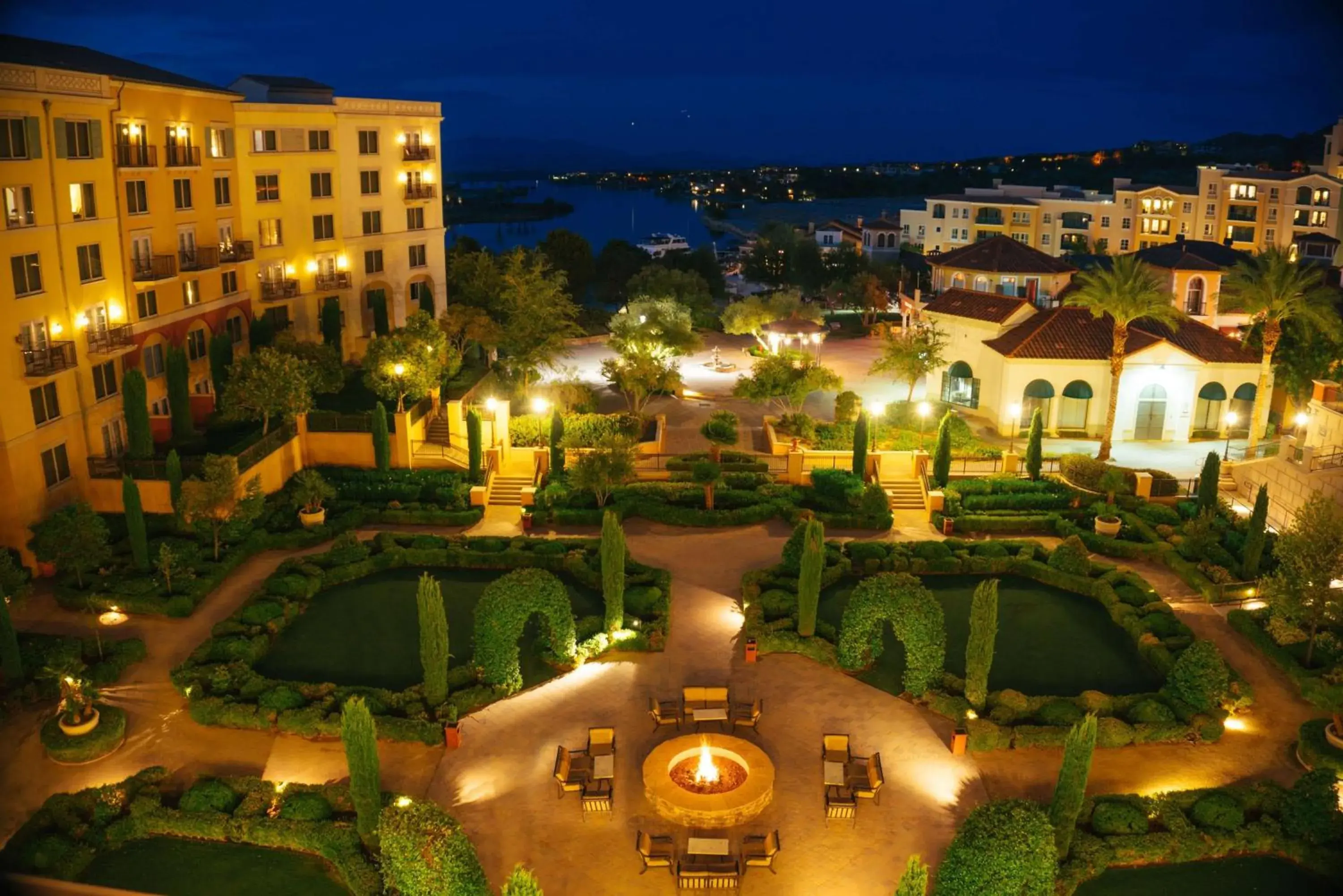 Property building in Hilton Lake Las Vegas Resort & Spa Property building in Hilton Lake Las Vegas Resort & Spa