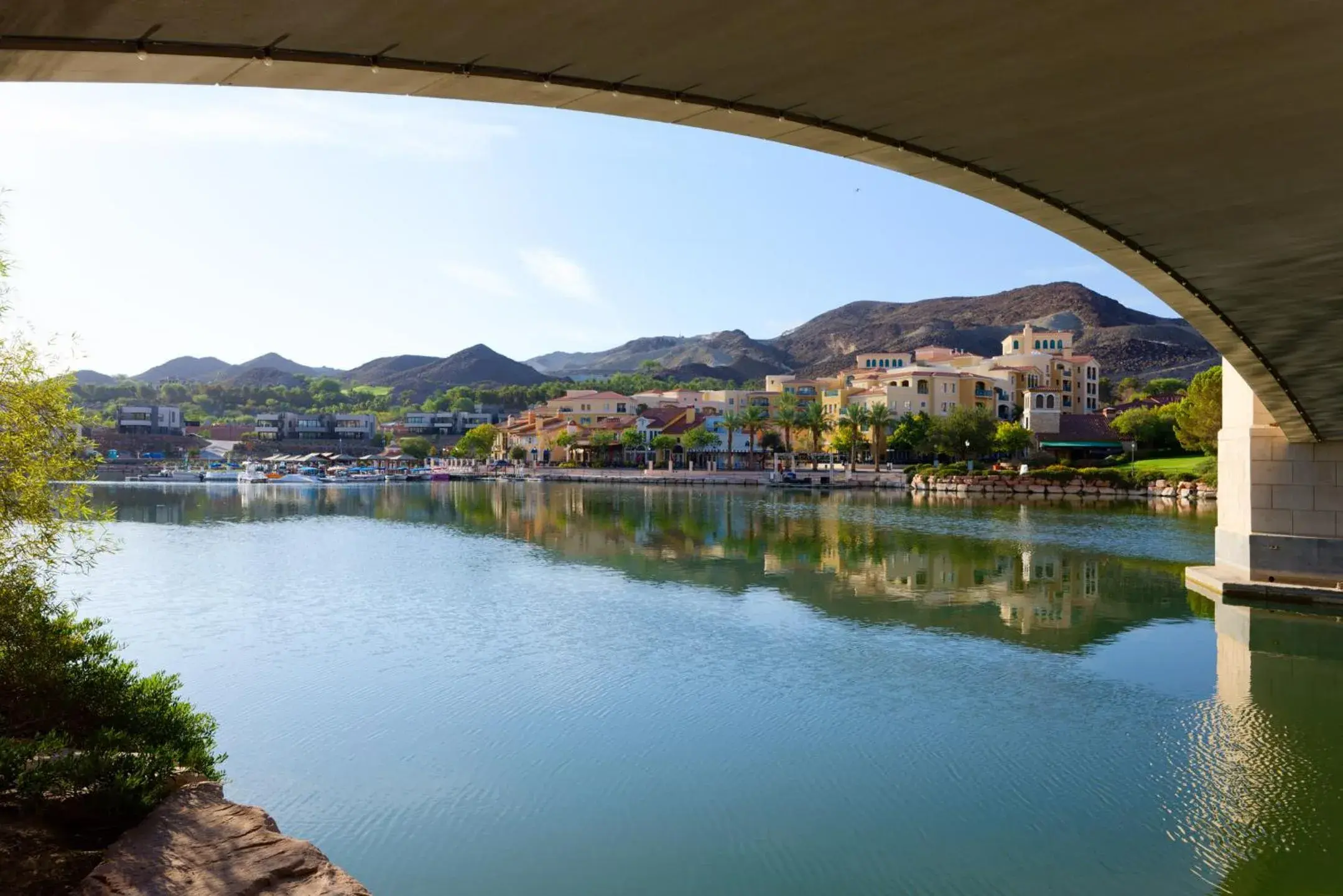 Lake view in Hilton Lake Las Vegas Resort & Spa Lake view in Hilton Lake Las Vegas Resort & Spa
