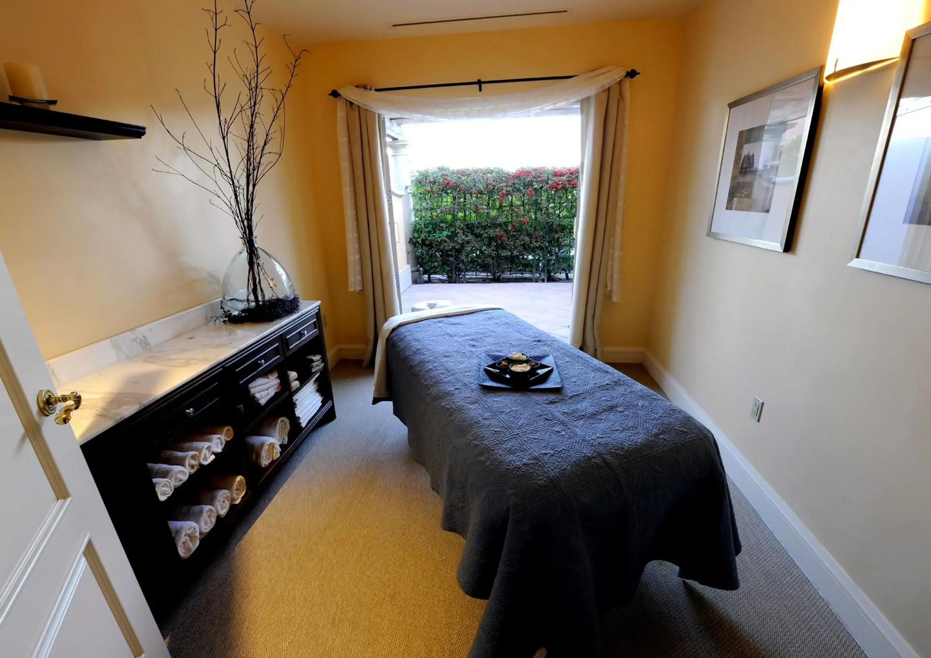 Spa and wellness centre/facilities, Bed in Hilton Lake Las Vegas Resort & Spa Spa and wellness centre/facilities, Bed in Hilton Lake Las Vegas Resort & Spa