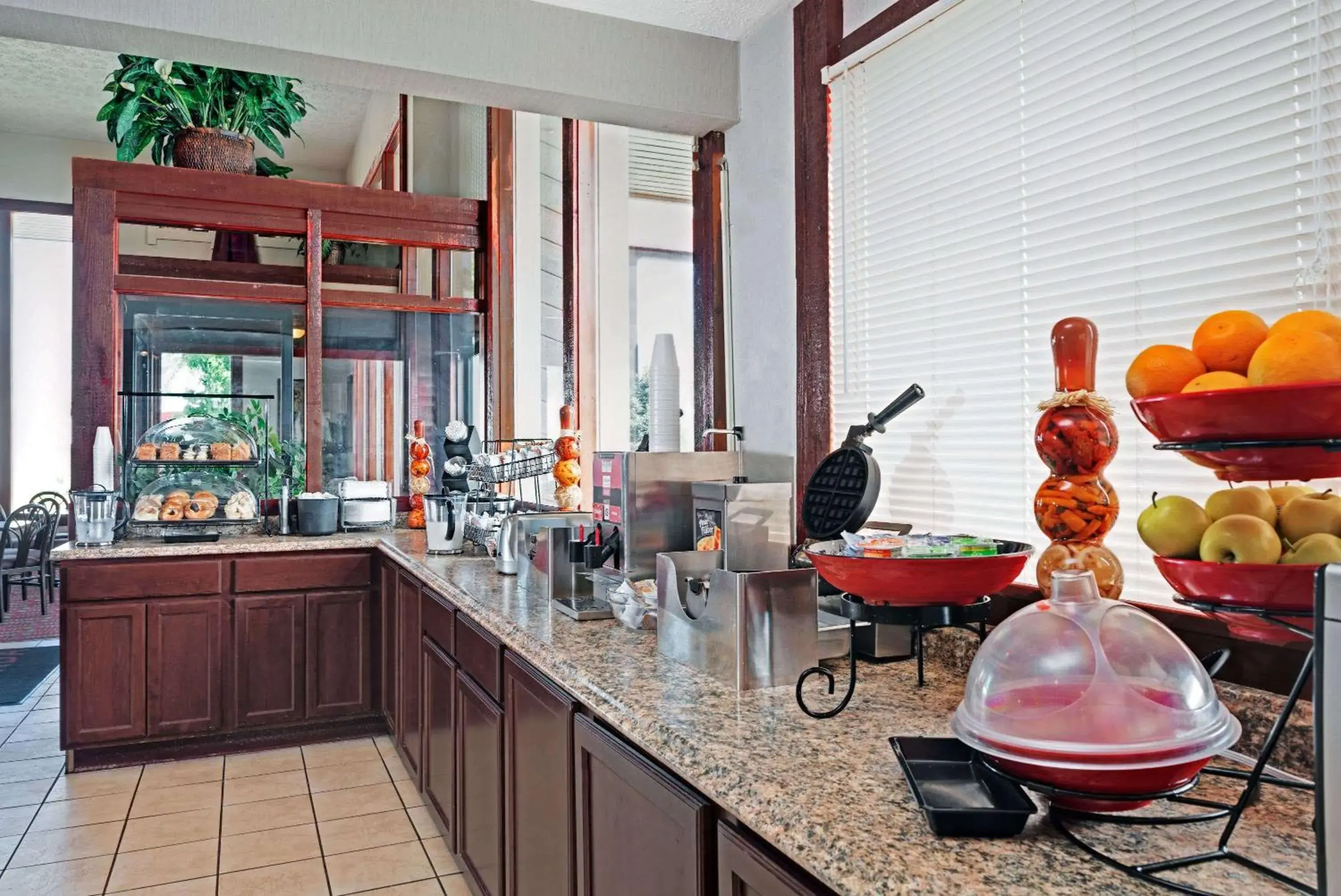 Restaurant/places to eat in Ramada by Wyndham Spokane Valley Restaurant/places to eat in Ramada by Wyndham Spokane Valley