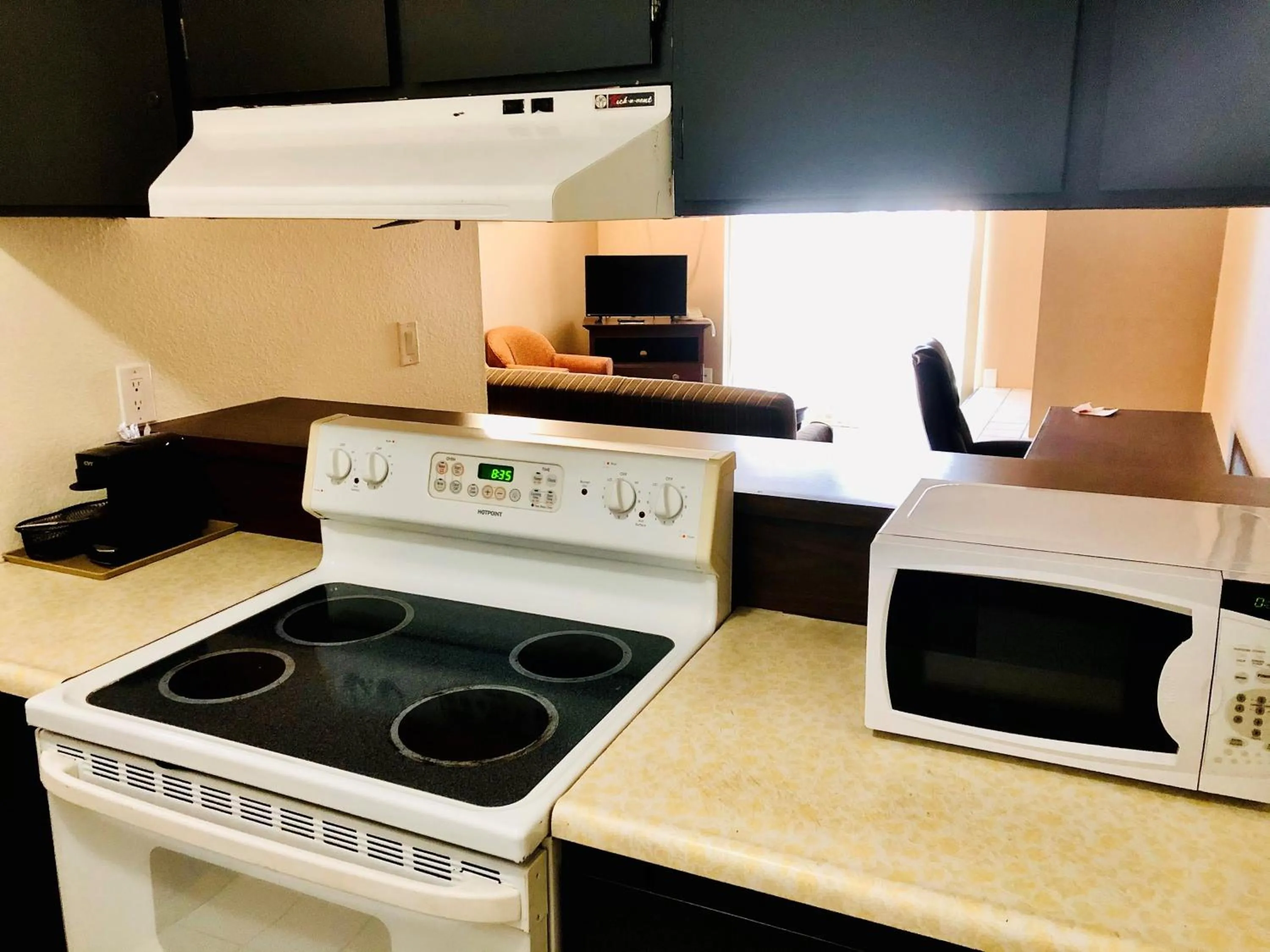 Kitchen or kitchenette in Ramada by Wyndham Spokane Valley