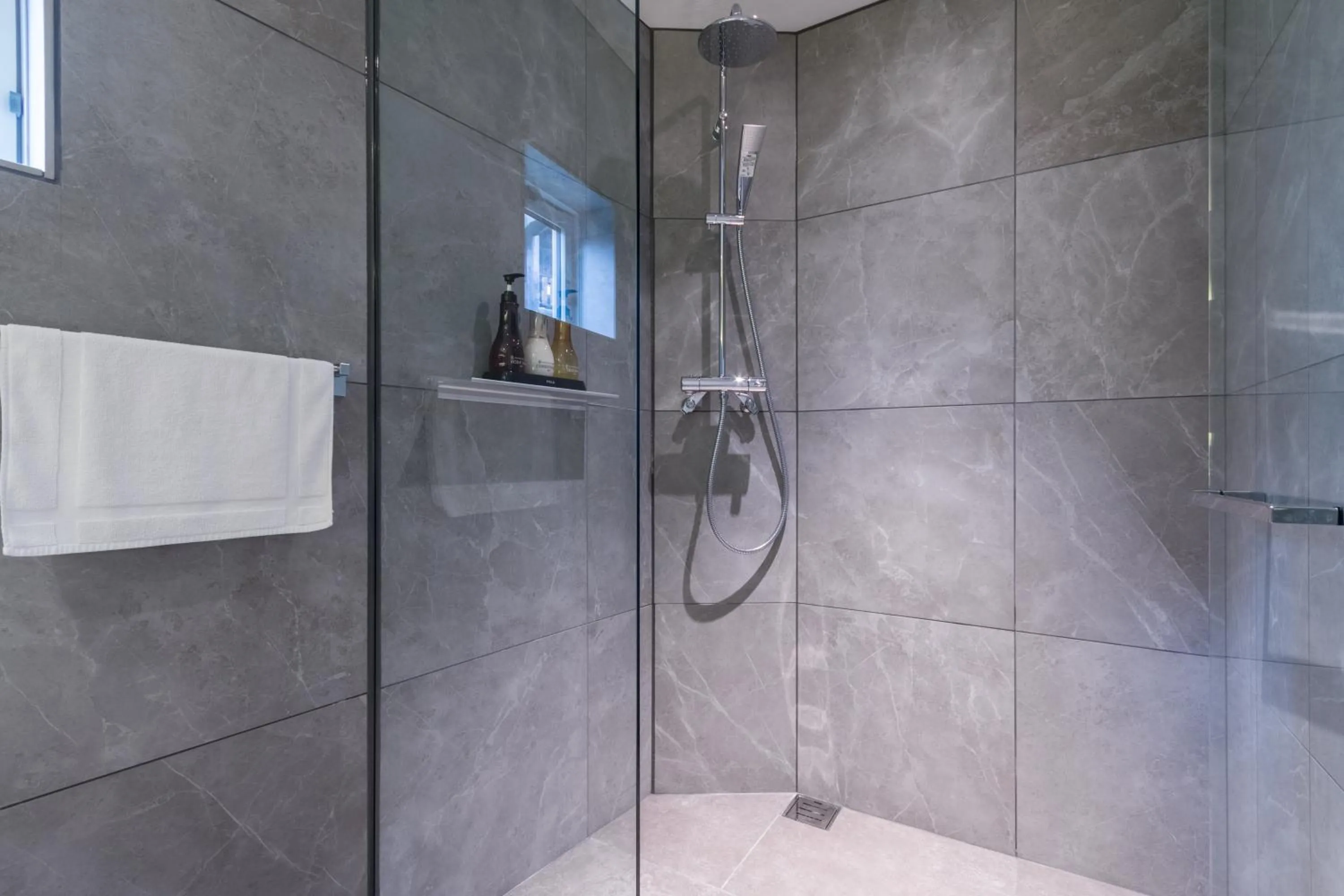 Shower in Boheme by H2 Life