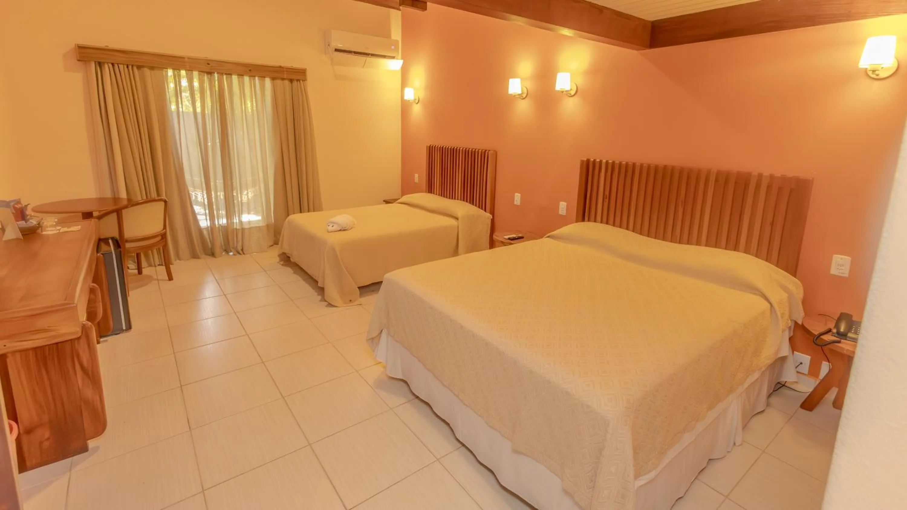 Bedroom, Bed in Jardim Atlântico Beach Resort