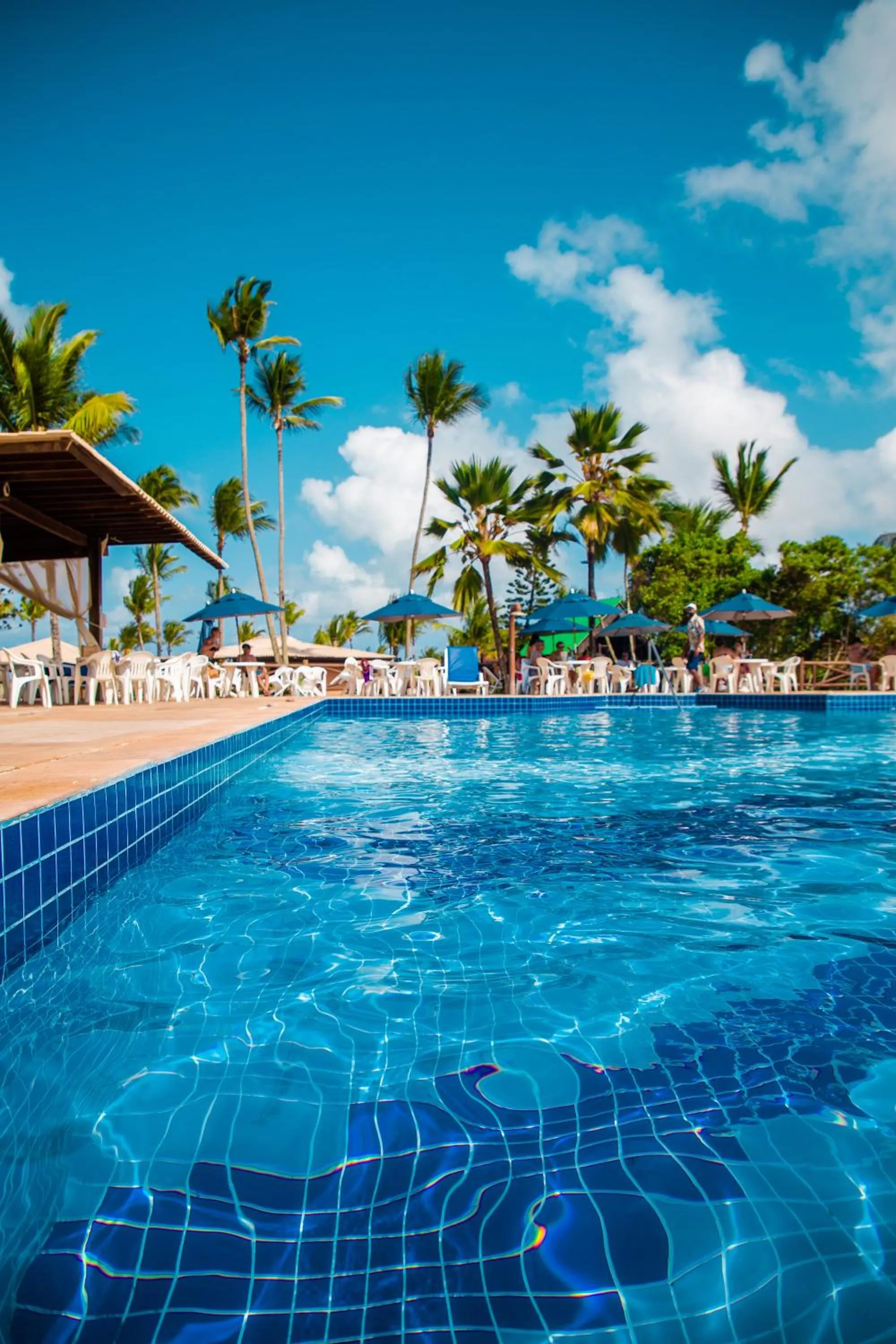 Swimming pool in Jardim Atlântico Beach Resort