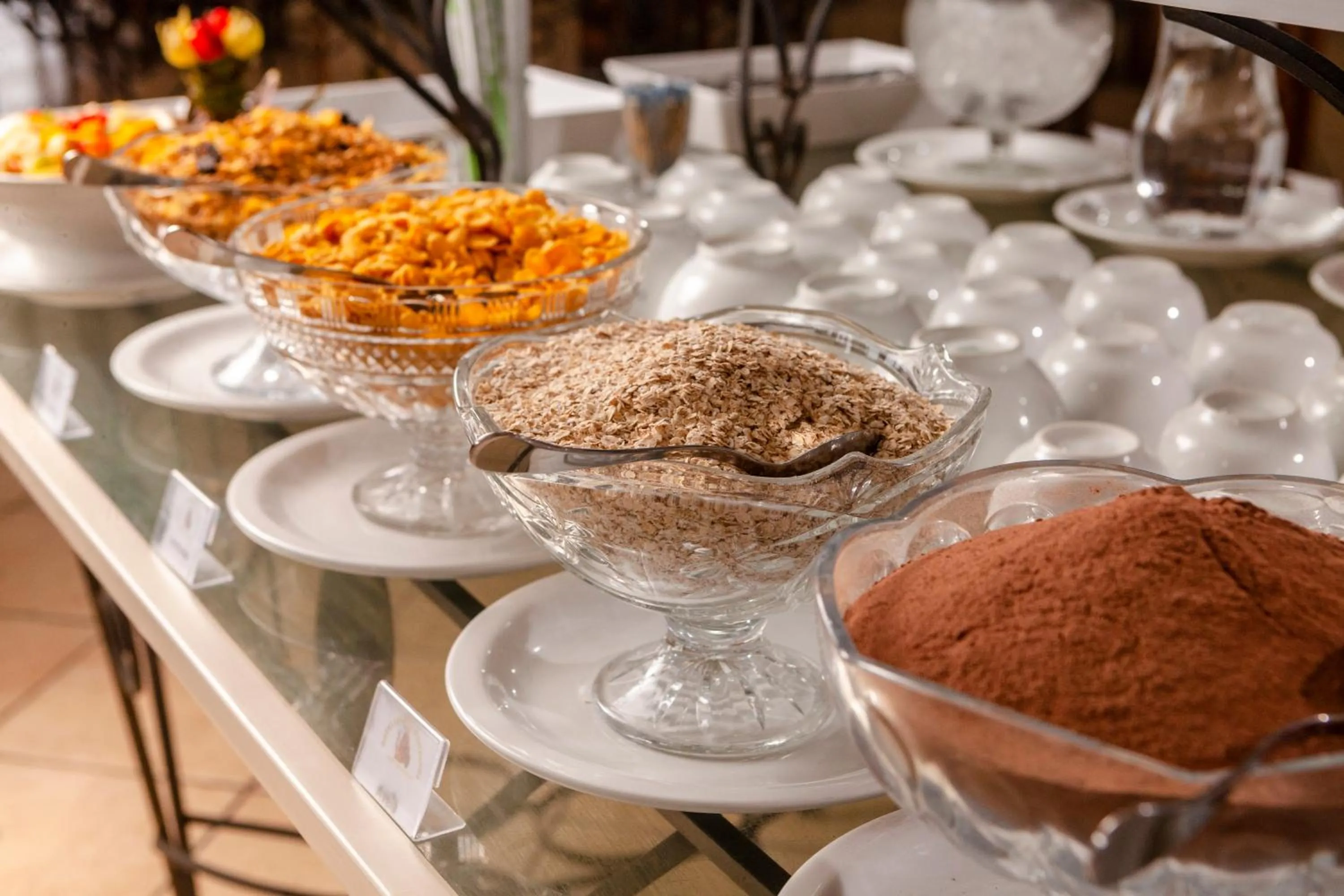 Buffet breakfast in Hotel Leão da Montanha