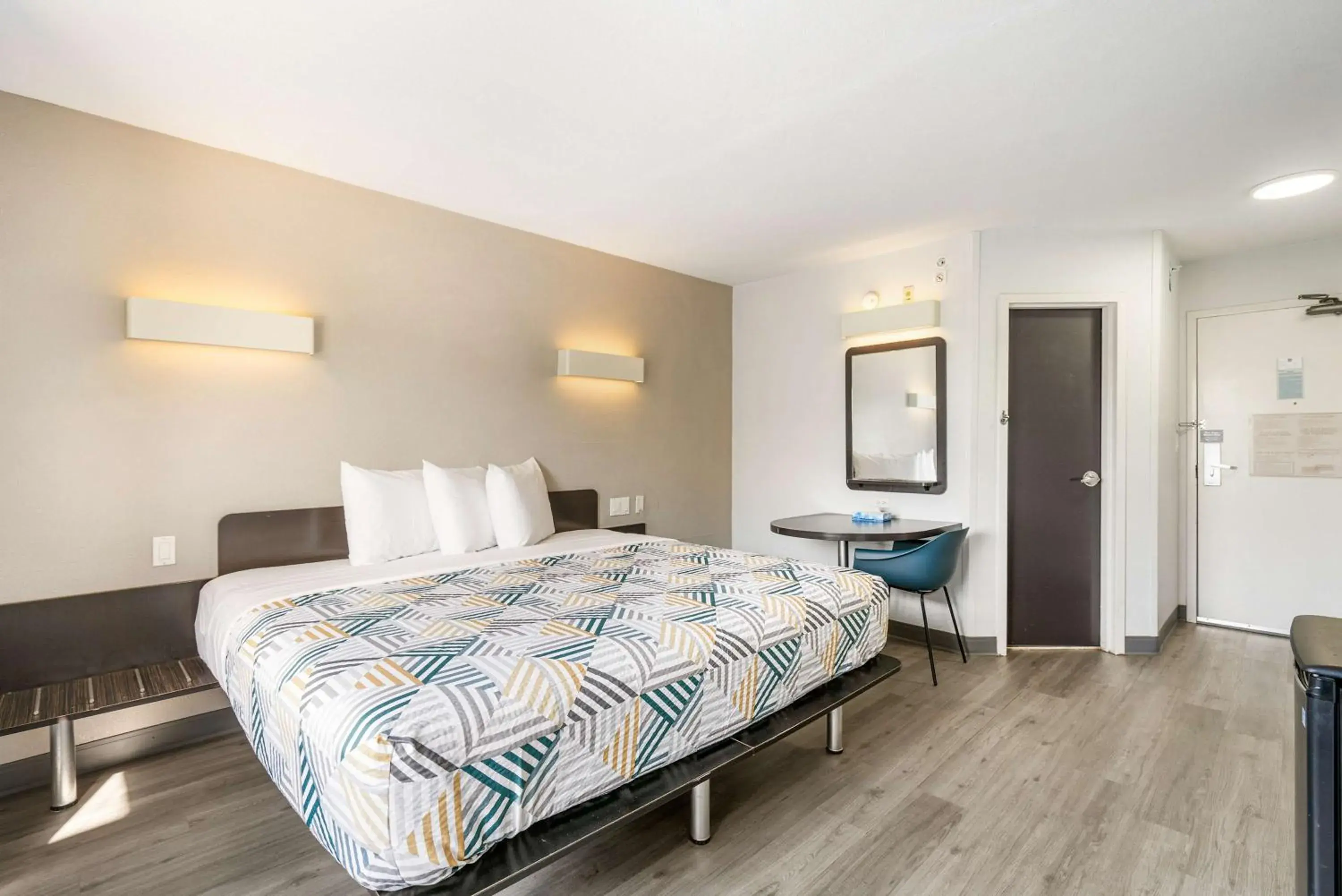 Bedroom, Bed in Motel 6 - Augusta, GA Bedroom, Bed in Motel 6 - Augusta, GA