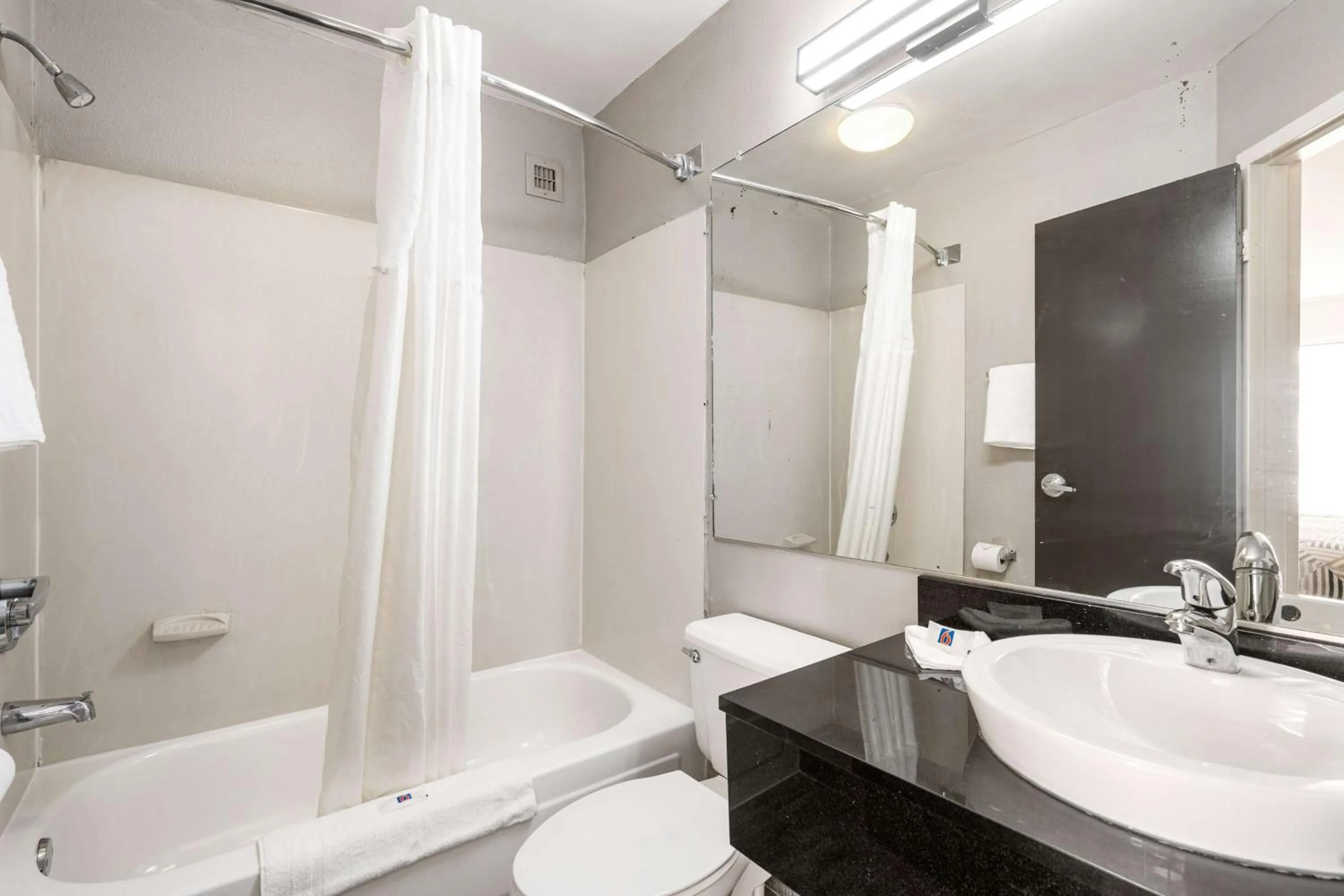 Bathroom in Motel 6 - Augusta, GA