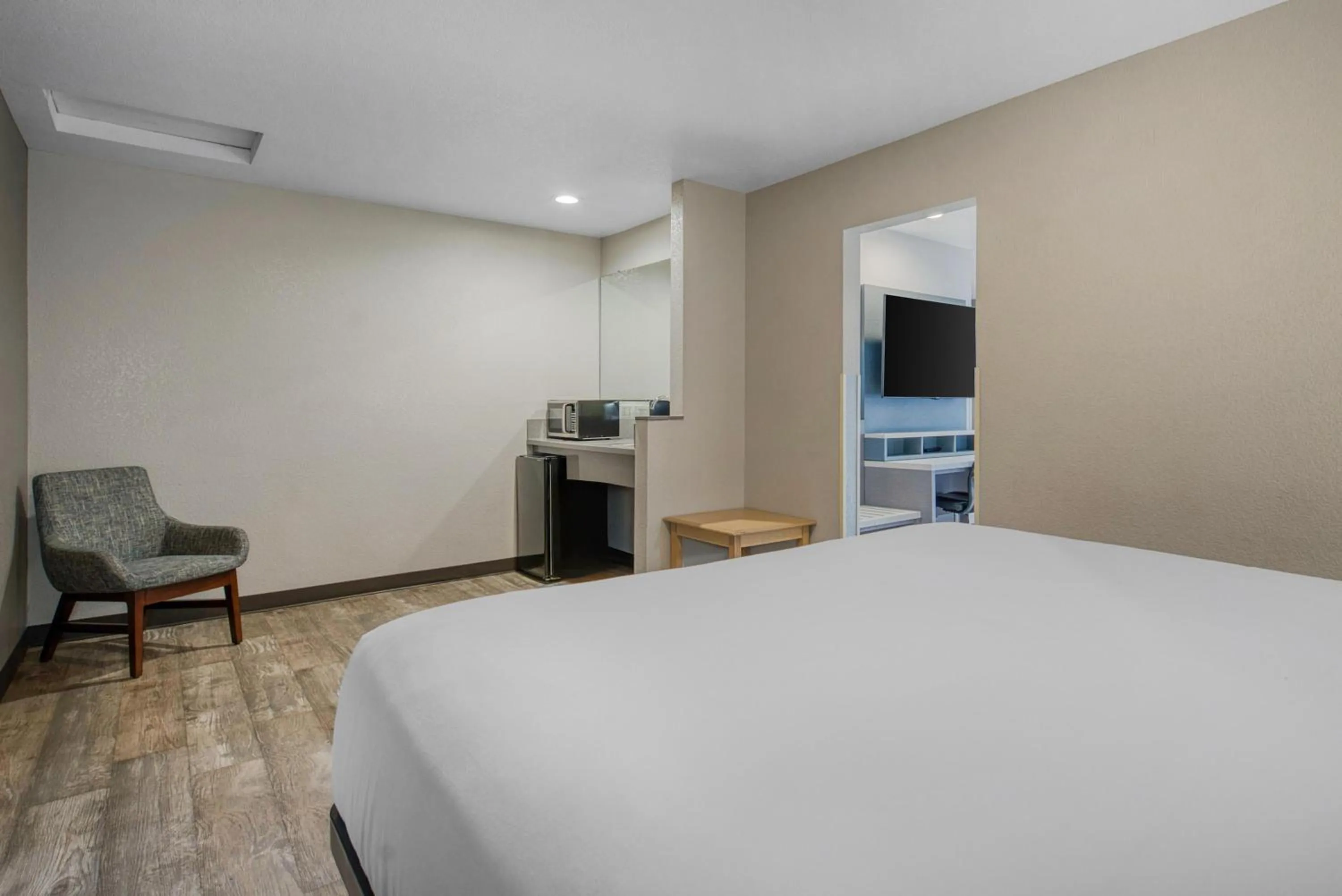 Bedroom, Bed in SureStay Hotel by Best Western Ukiah
