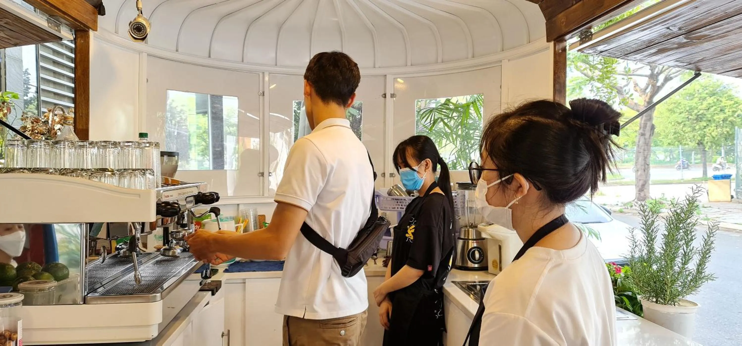 Restaurant/places to eat in Spring Light Home