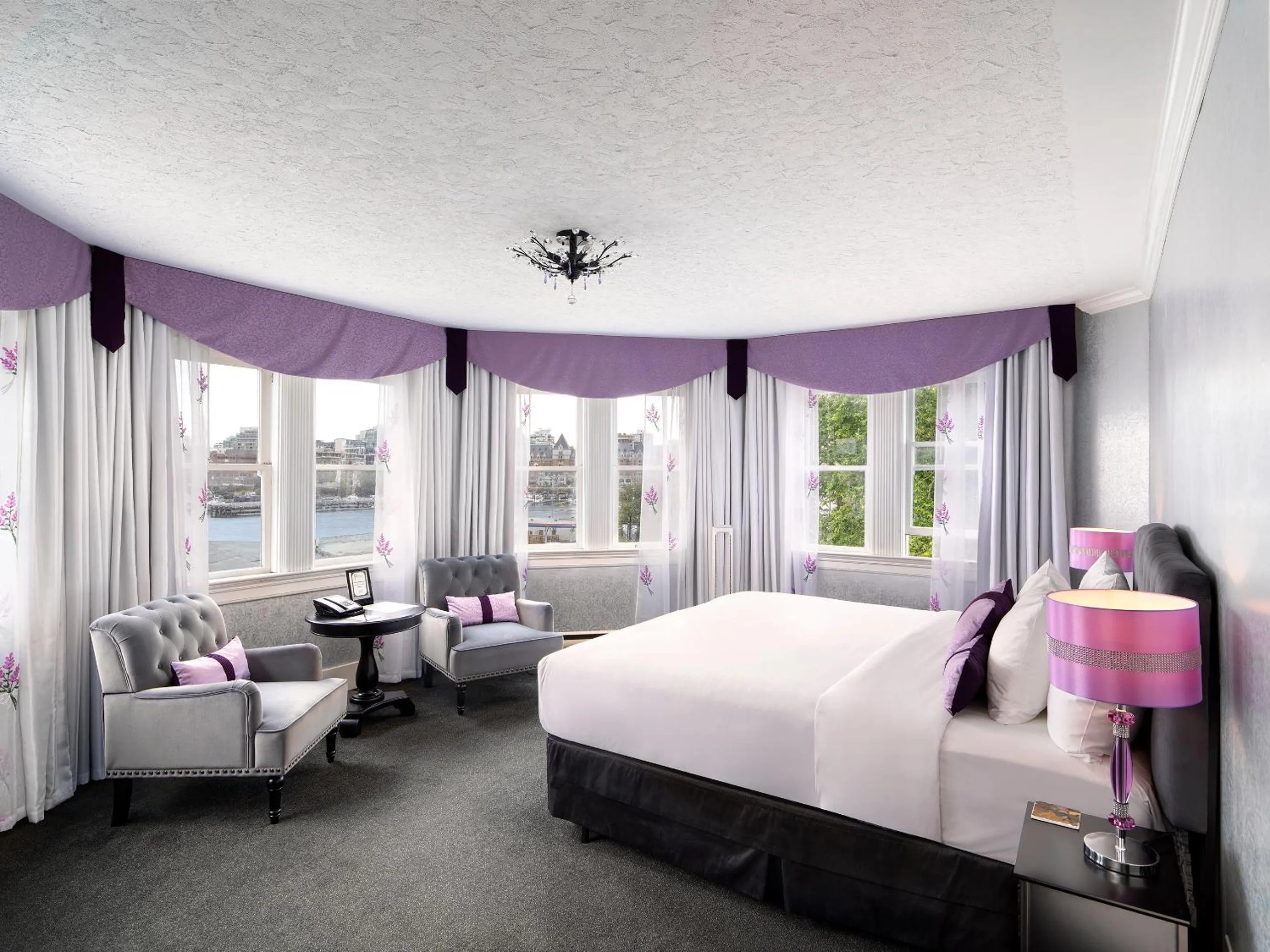 View (from property/room), Bed in Pendray Inn and Tea House