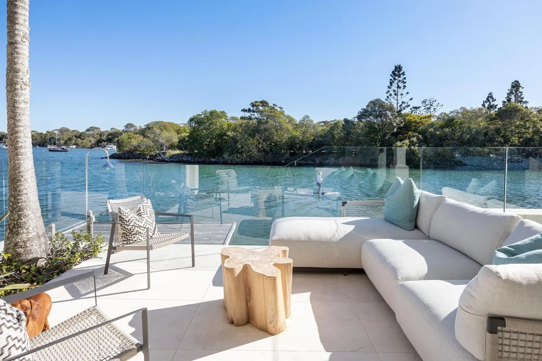 Iluka, Luxurious Riverfront Retreat