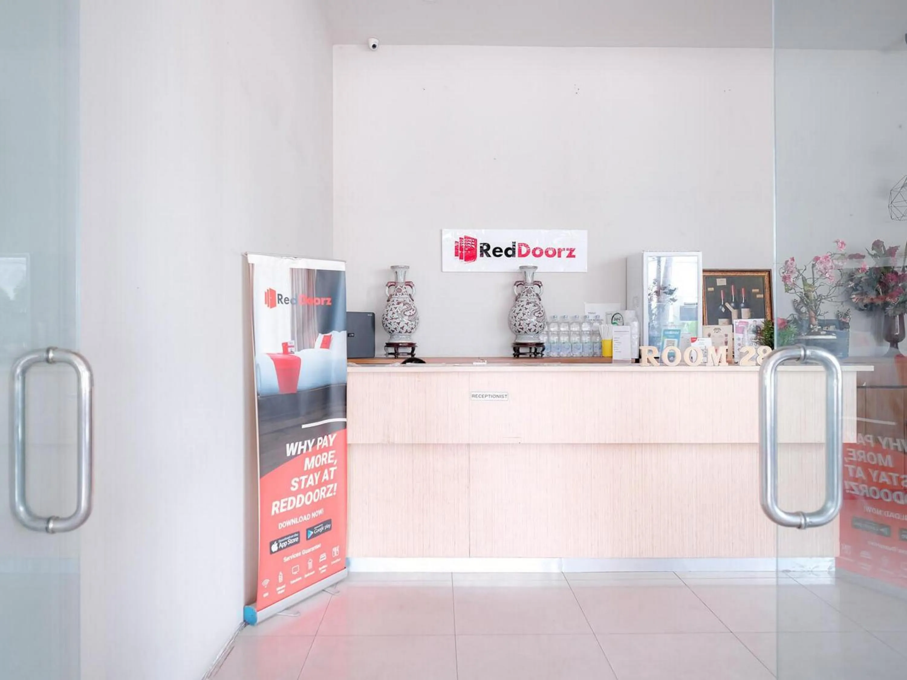 Lobby or reception in RedDoorz Plus @ Kapuk Business Park