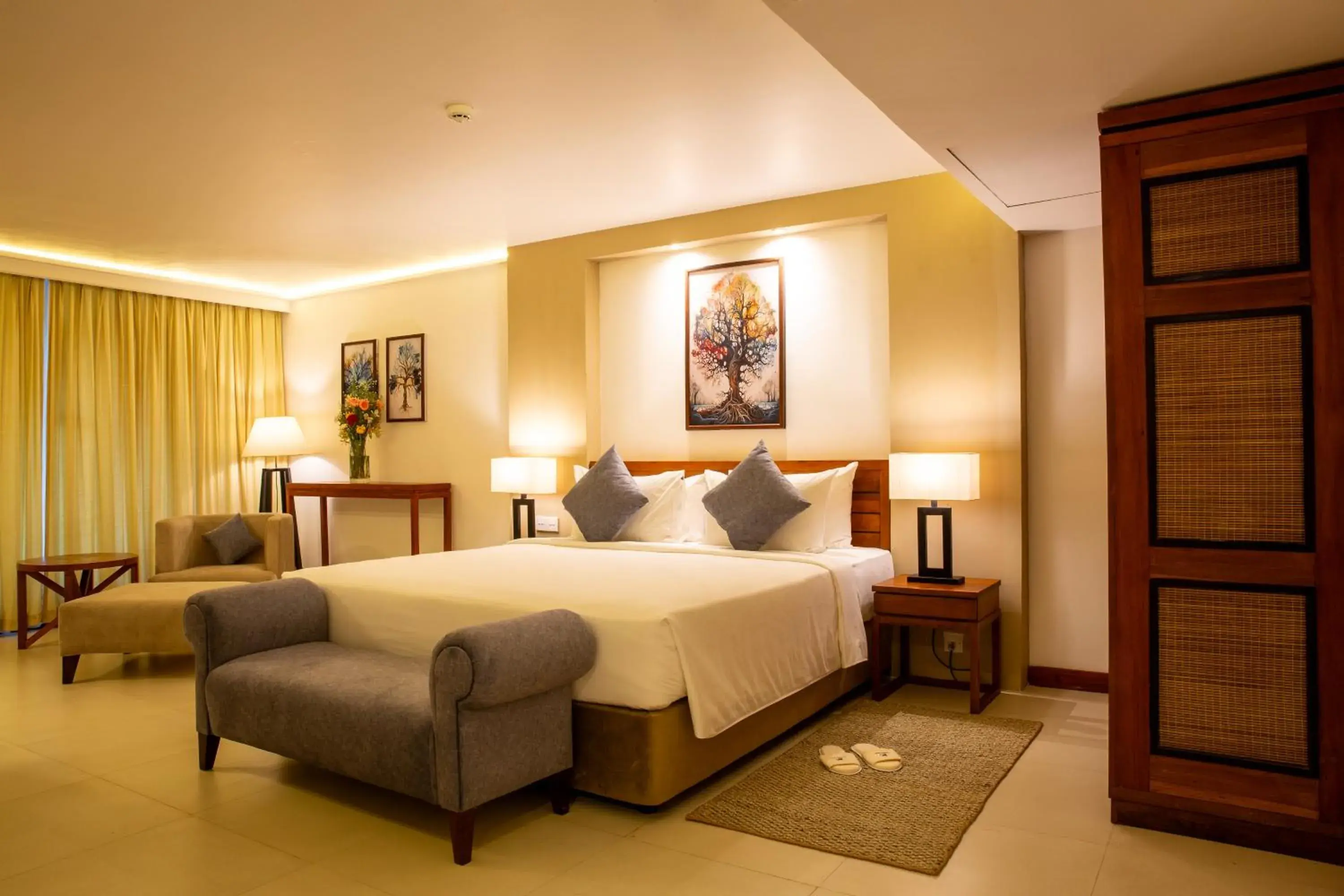 Bedroom, Bed in Pegasus Reef - A Beach Resort in Colombo Bedroom, Bed in Pegasus Reef - A Beach Resort in Colombo