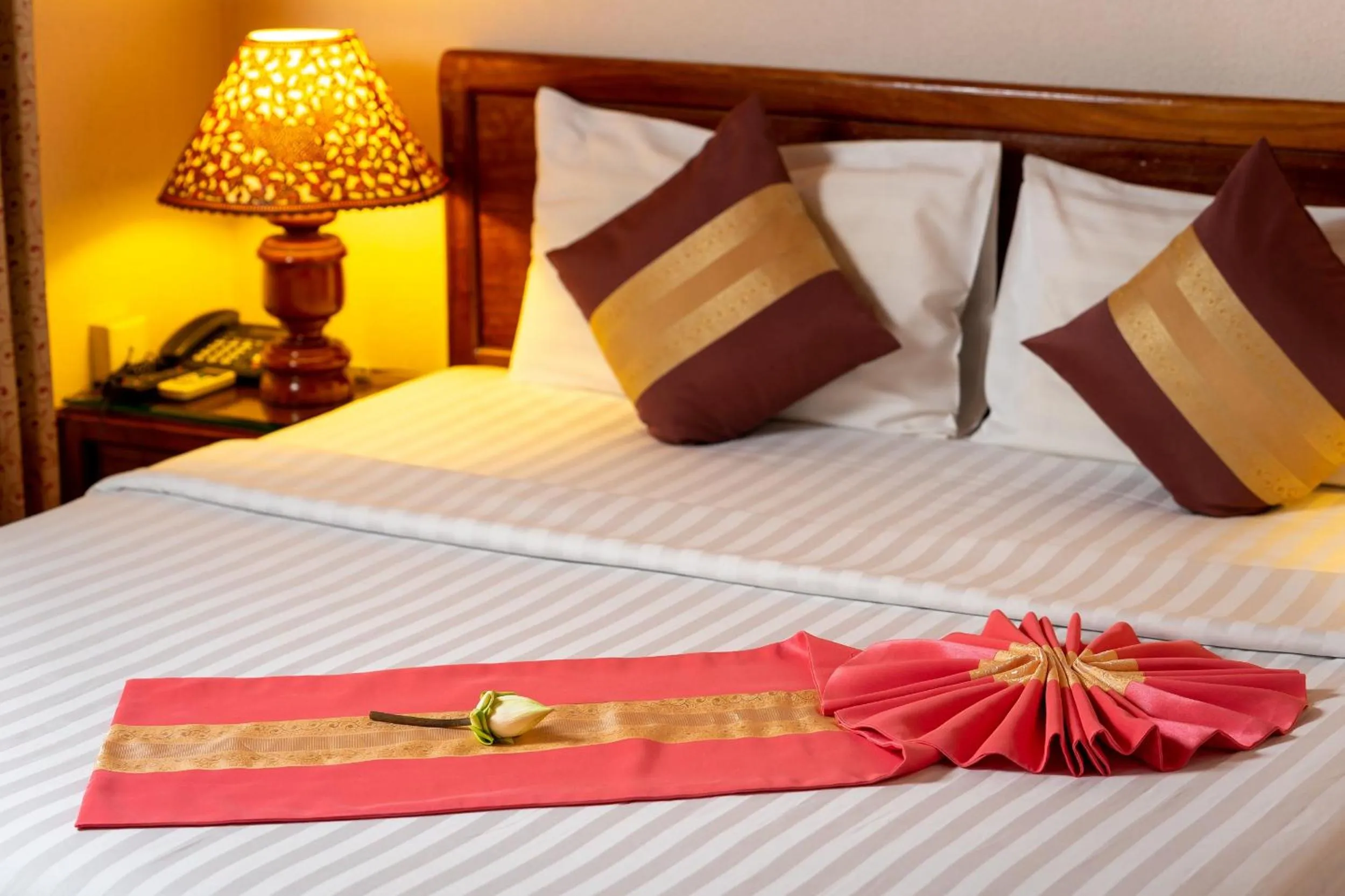 Bed in Ta Prohm Hotel & Spa