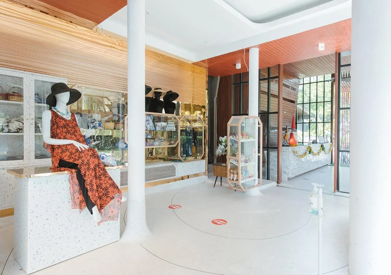 Shopping Area in Samed Grandview Resort