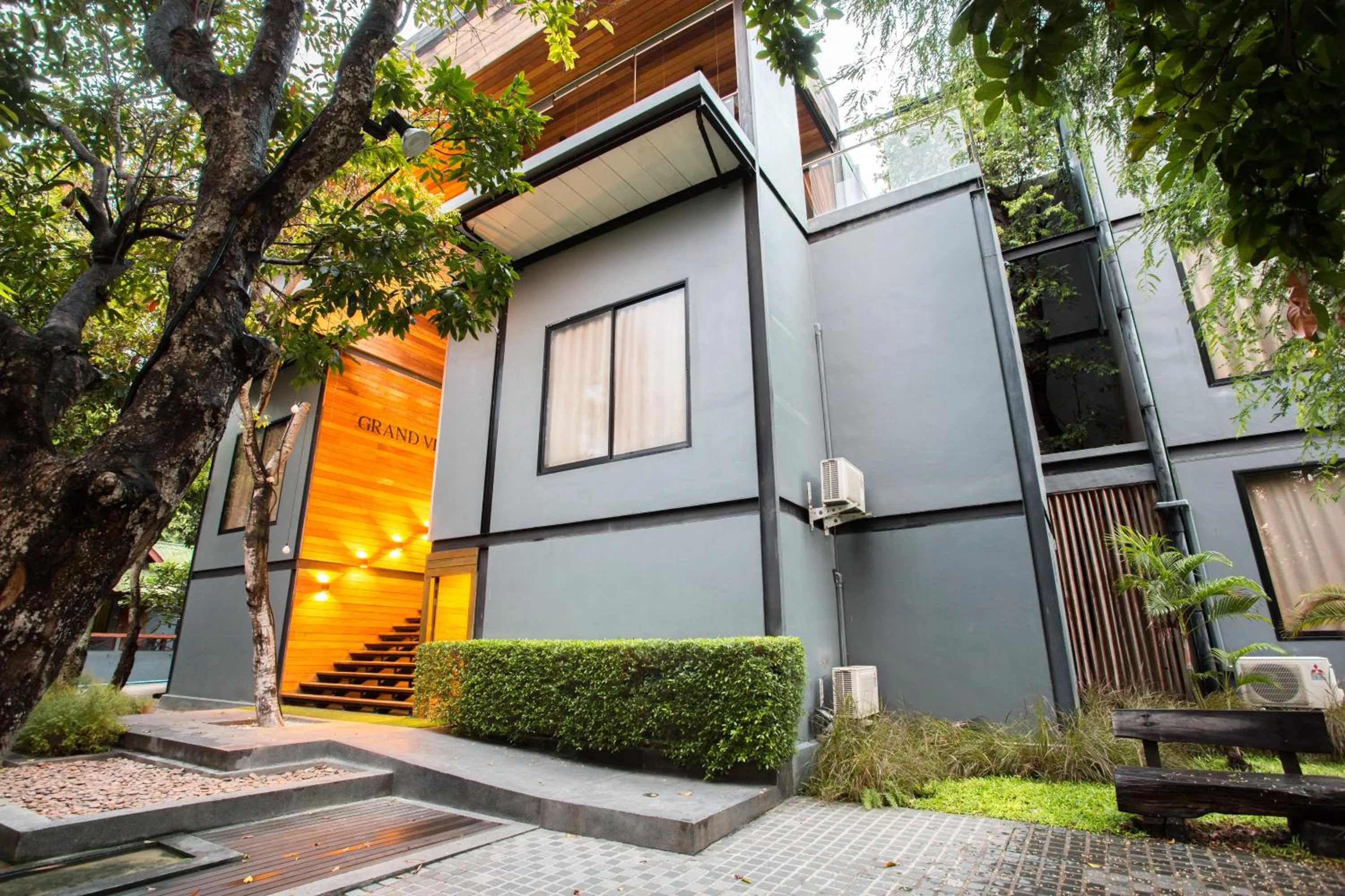 Property building in Samed Grandview Resort