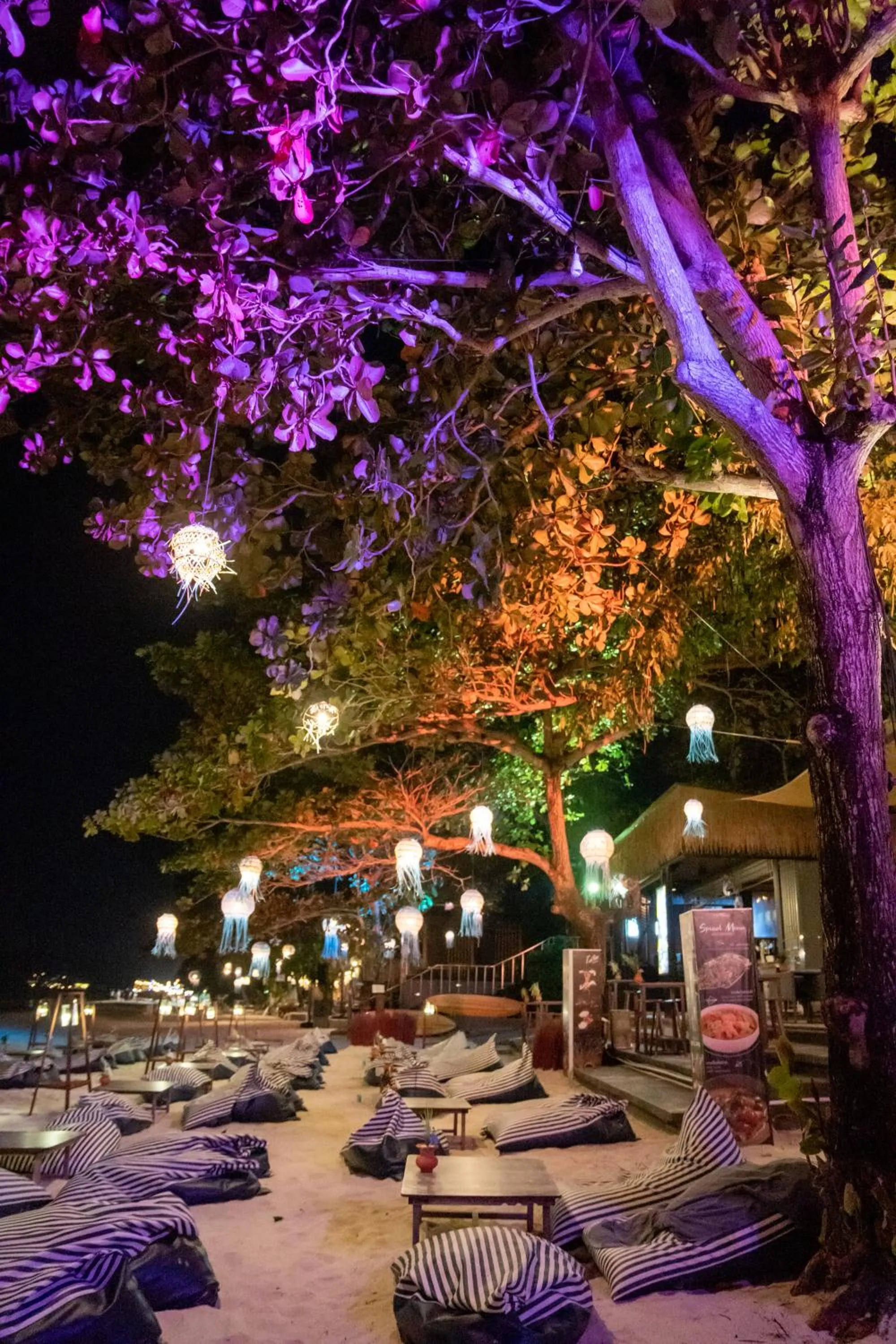 Breakfast in Samed Grandview Resort