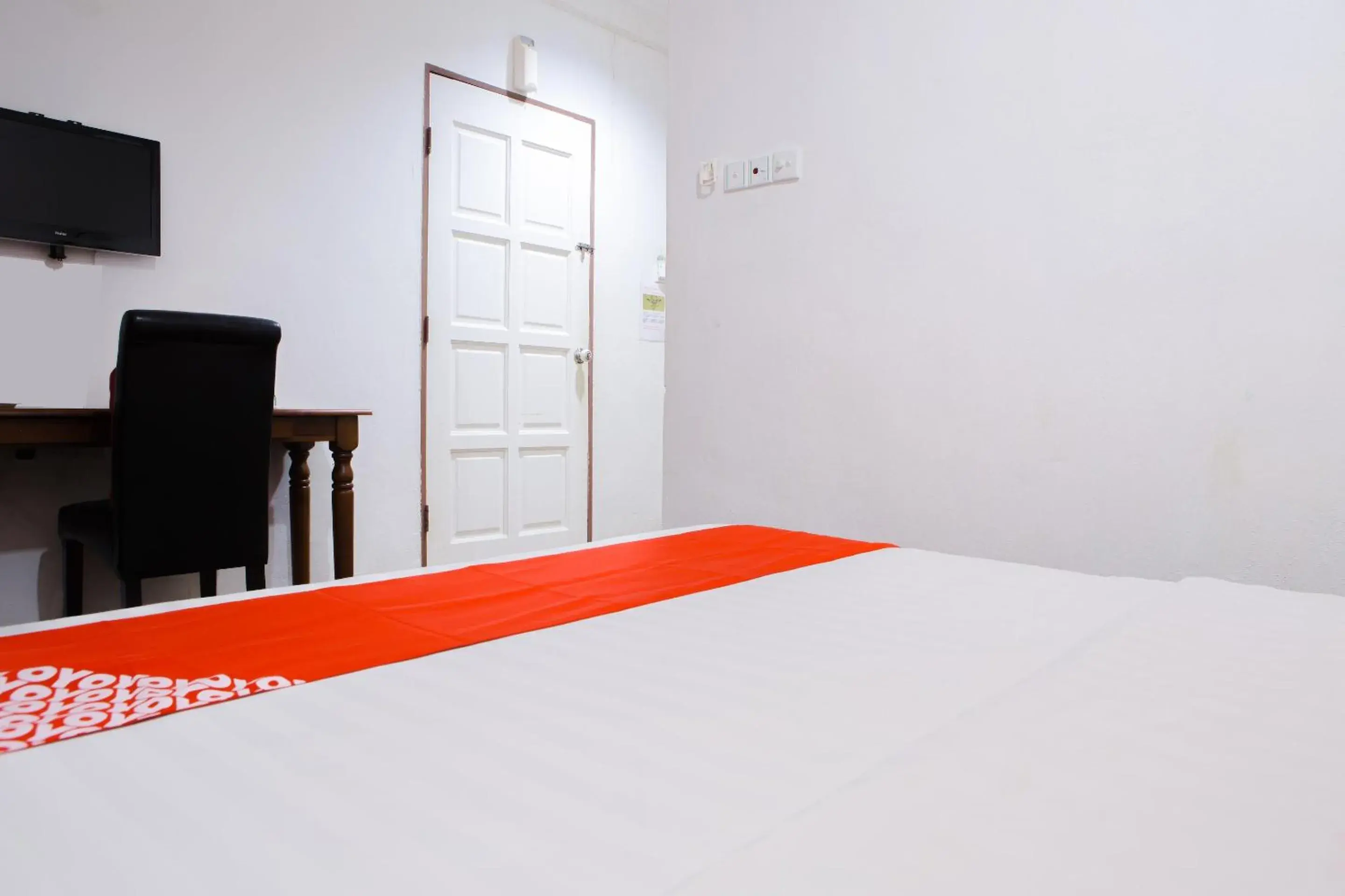 Bedroom, Bed in The 7 Lodge Tambunan