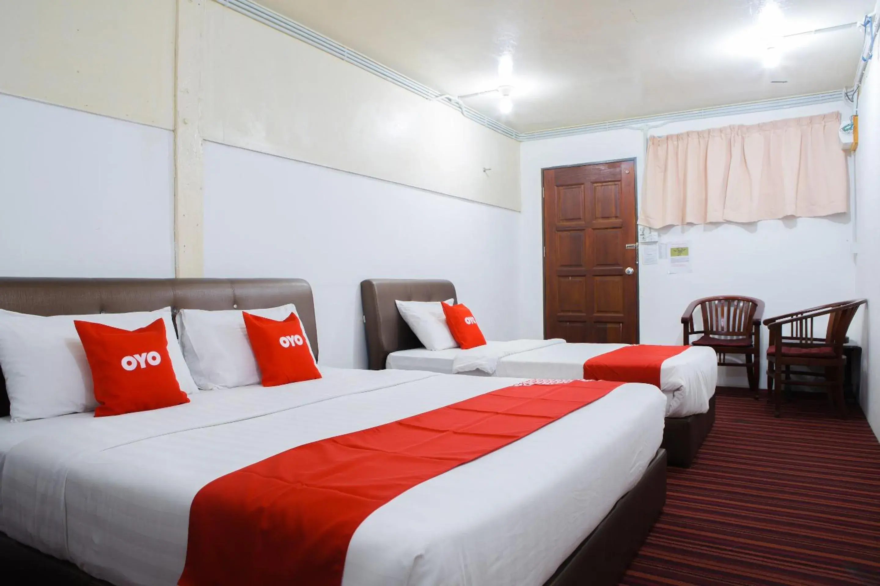 Bedroom, Bed in The 7 Lodge Tambunan