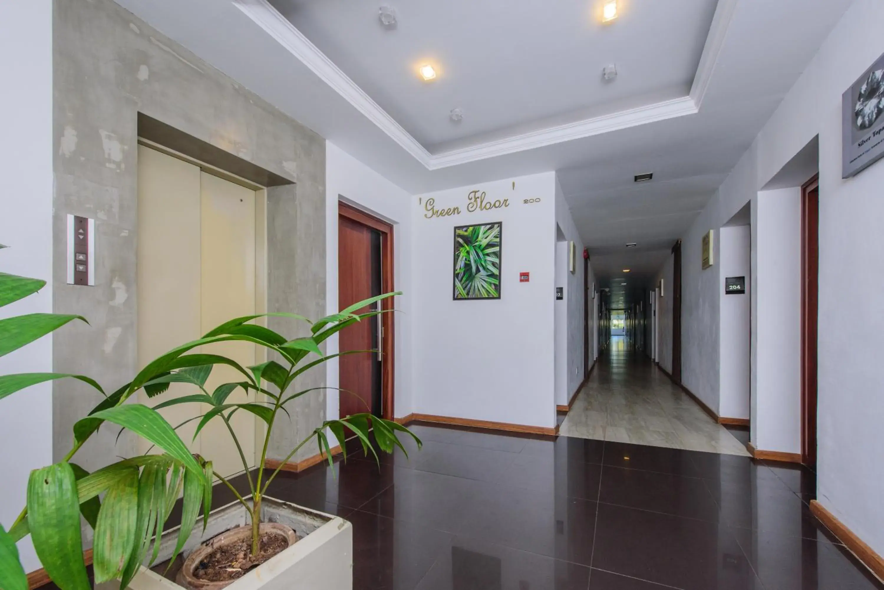 Property building in Hotel Topaz Property building in Hotel Topaz