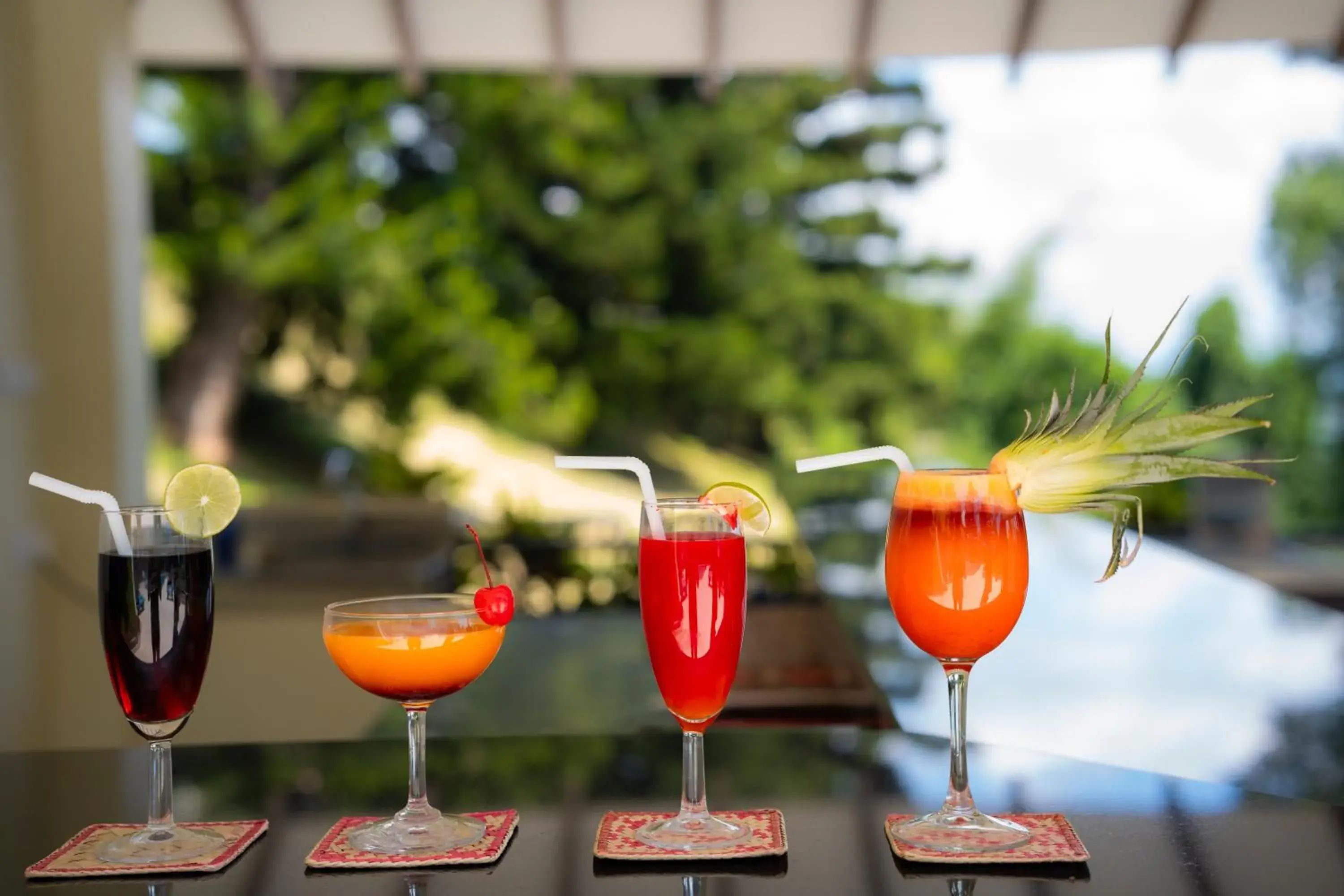 Food and drinks in Hotel Topaz Food and drinks in Hotel Topaz