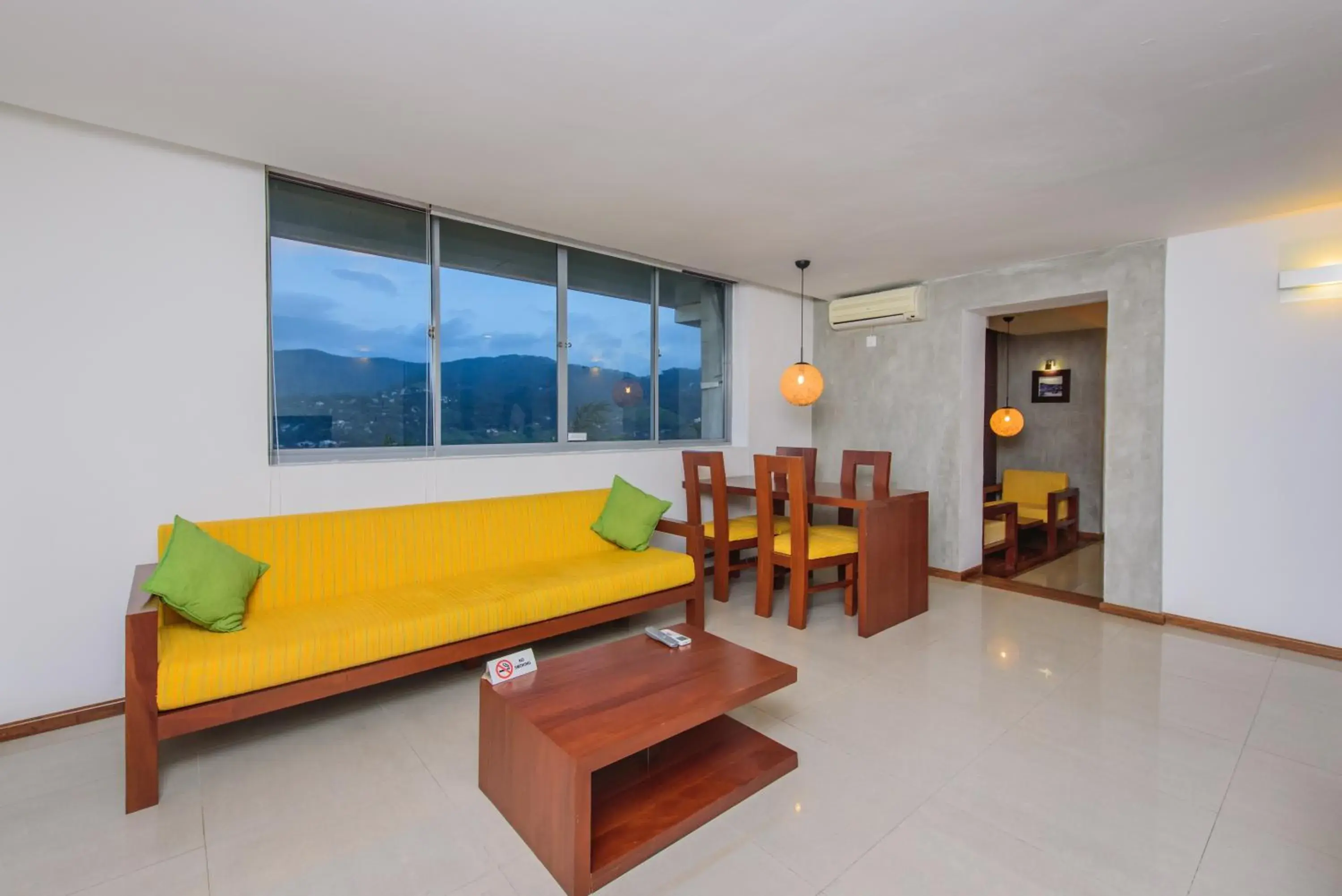 Bedroom, Bed in Hotel Topaz Bedroom, Bed in Hotel Topaz