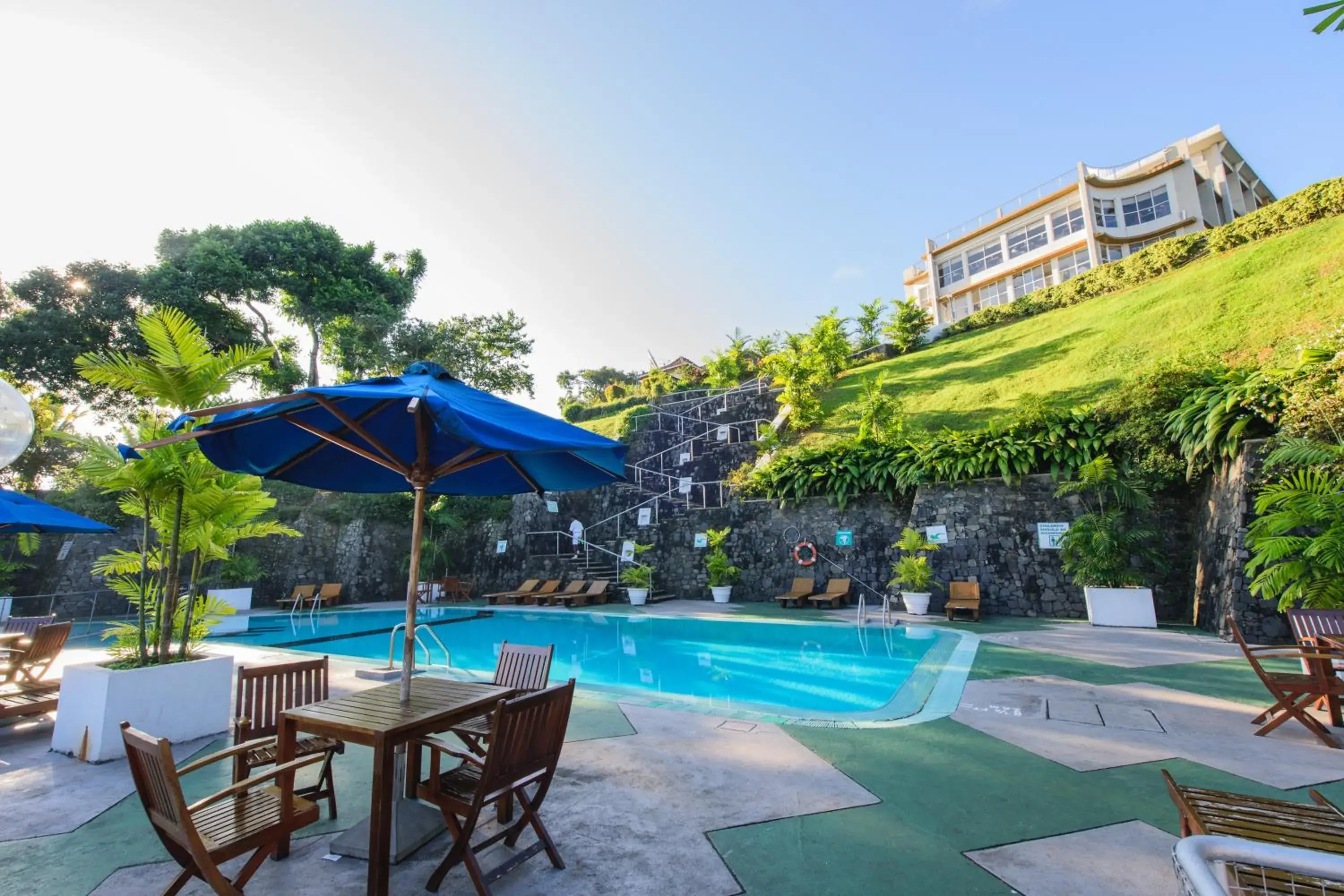Swimming pool in Hotel Topaz Swimming pool in Hotel Topaz