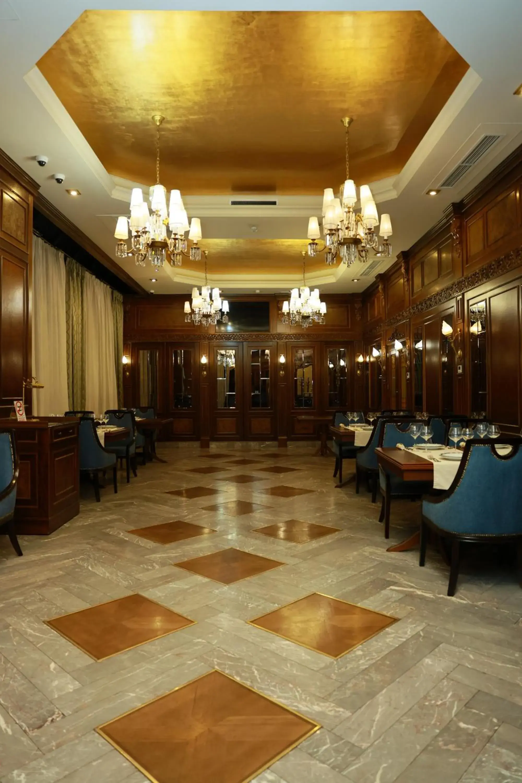 Restaurant/places to eat in Golden Palace Hotel Yerevan Restaurant/places to eat in Golden Palace Hotel Yerevan