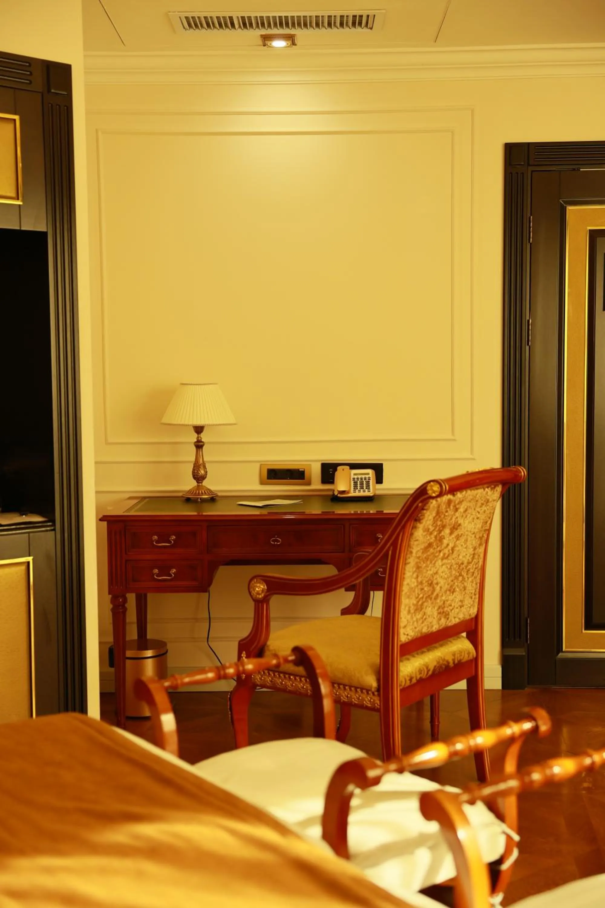 Living room in Golden Palace Hotel Yerevan