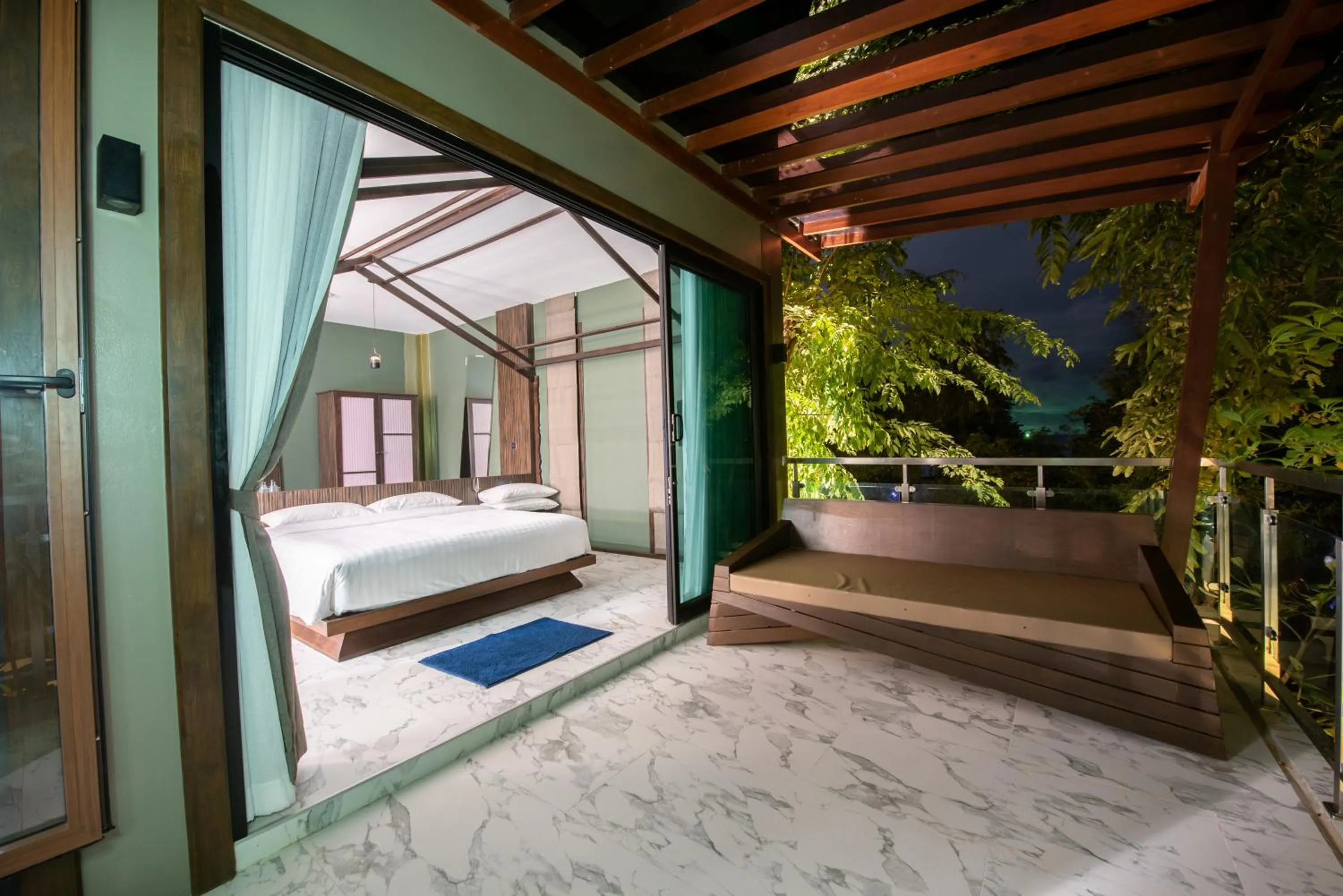 Property building, Bed in Ao Cho Grandview Hideaway Resort