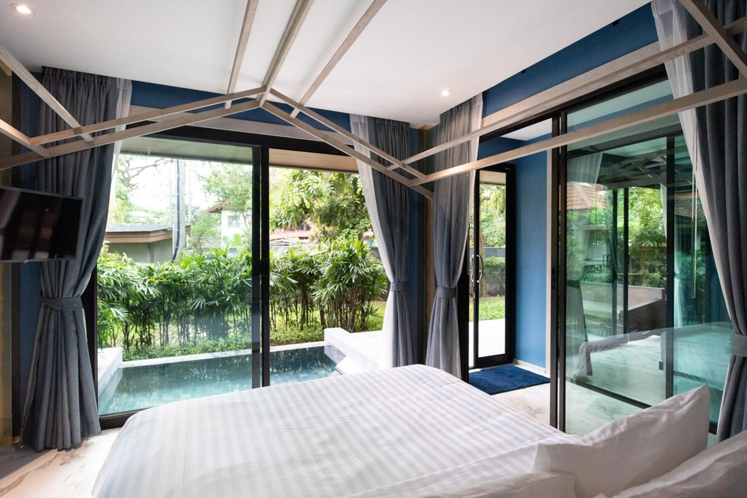 Property building in Ao Cho Grandview Hideaway Resort