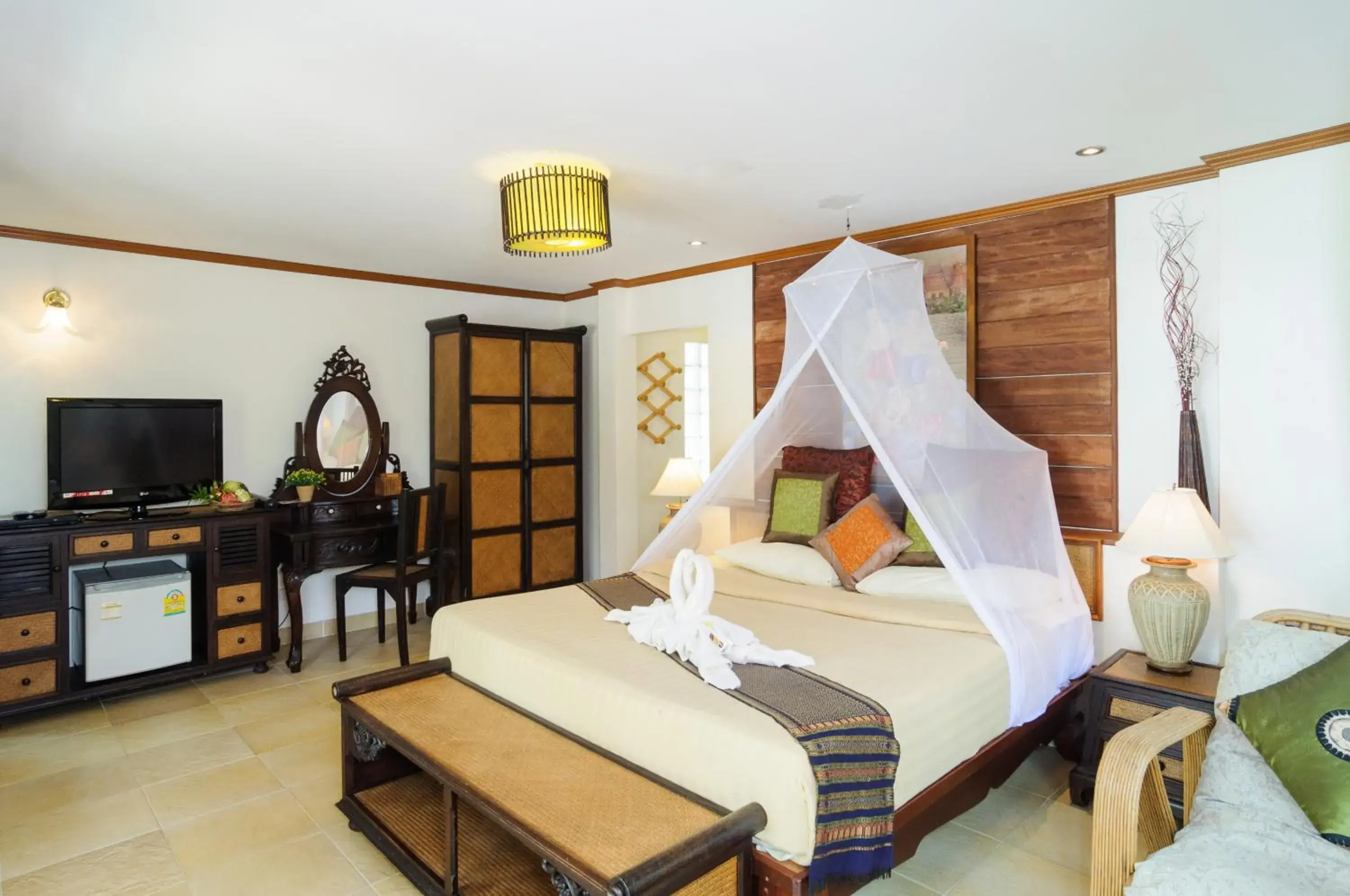 Bedroom, Bed in Ao Cho Grandview Hideaway Resort Bedroom, Bed in Ao Cho Grandview Hideaway Resort